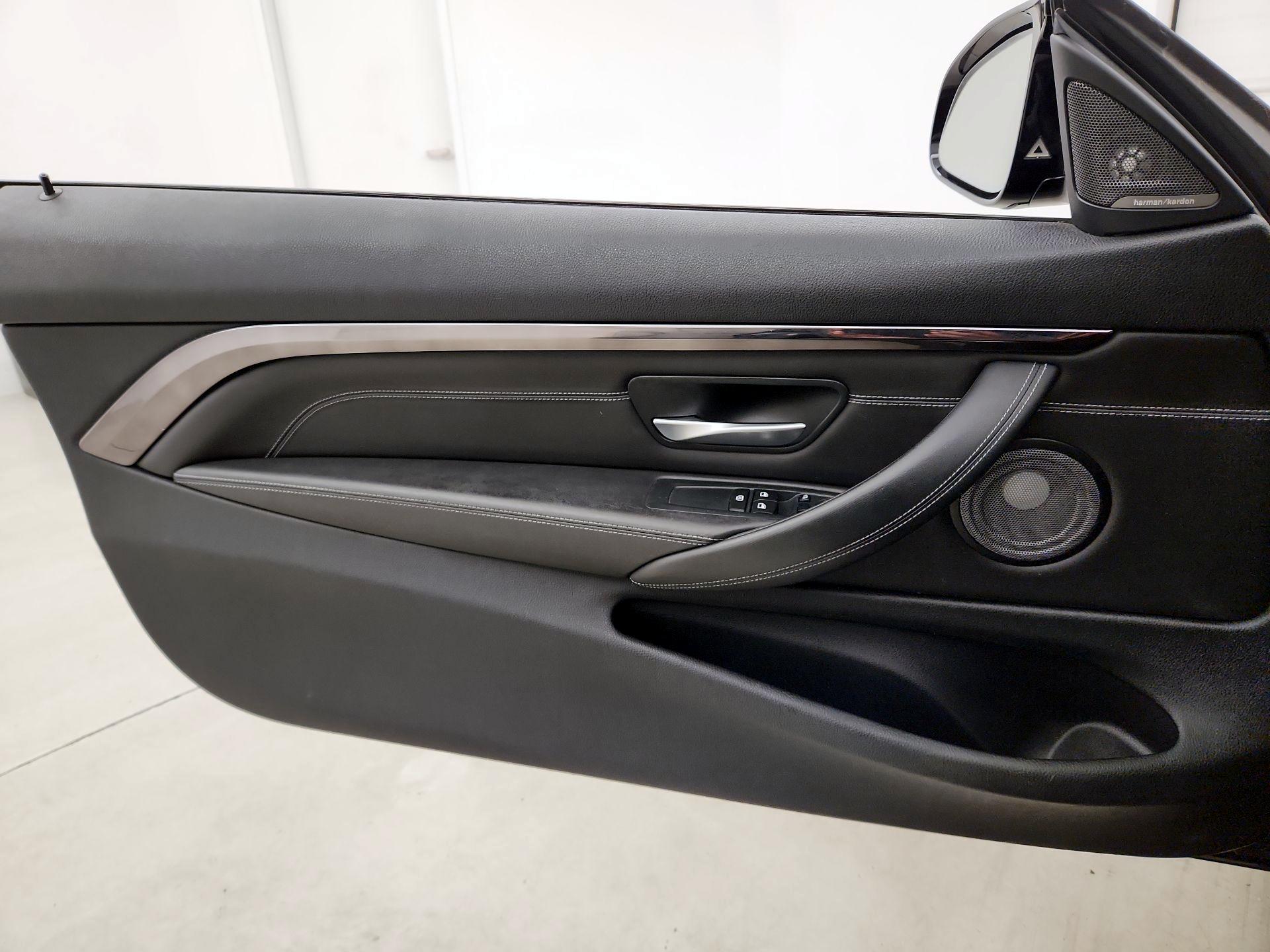 Thumbnail: 2016 BMW M4 - 12