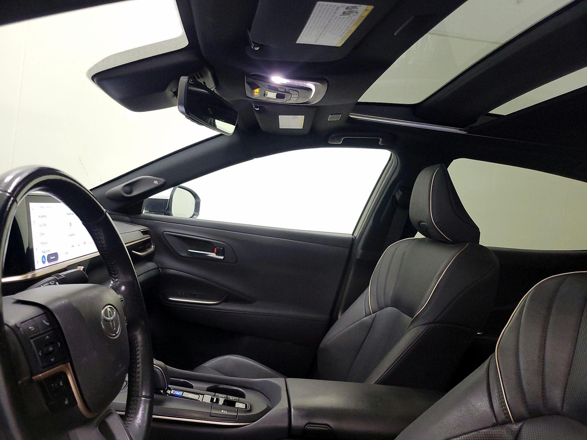 Thumbnail: 2023 Toyota Crown - 19