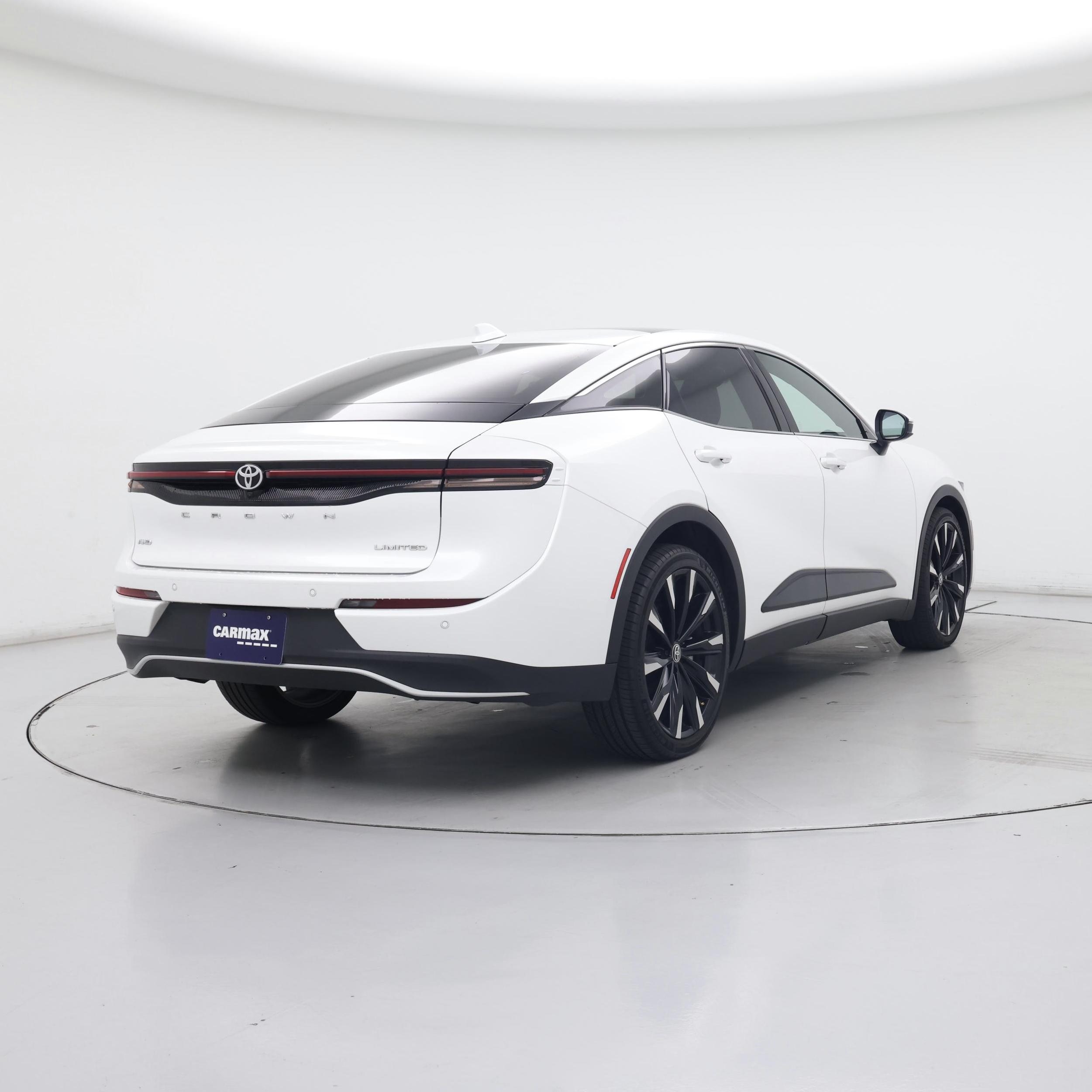 Thumbnail: 2023 Toyota Crown - 8