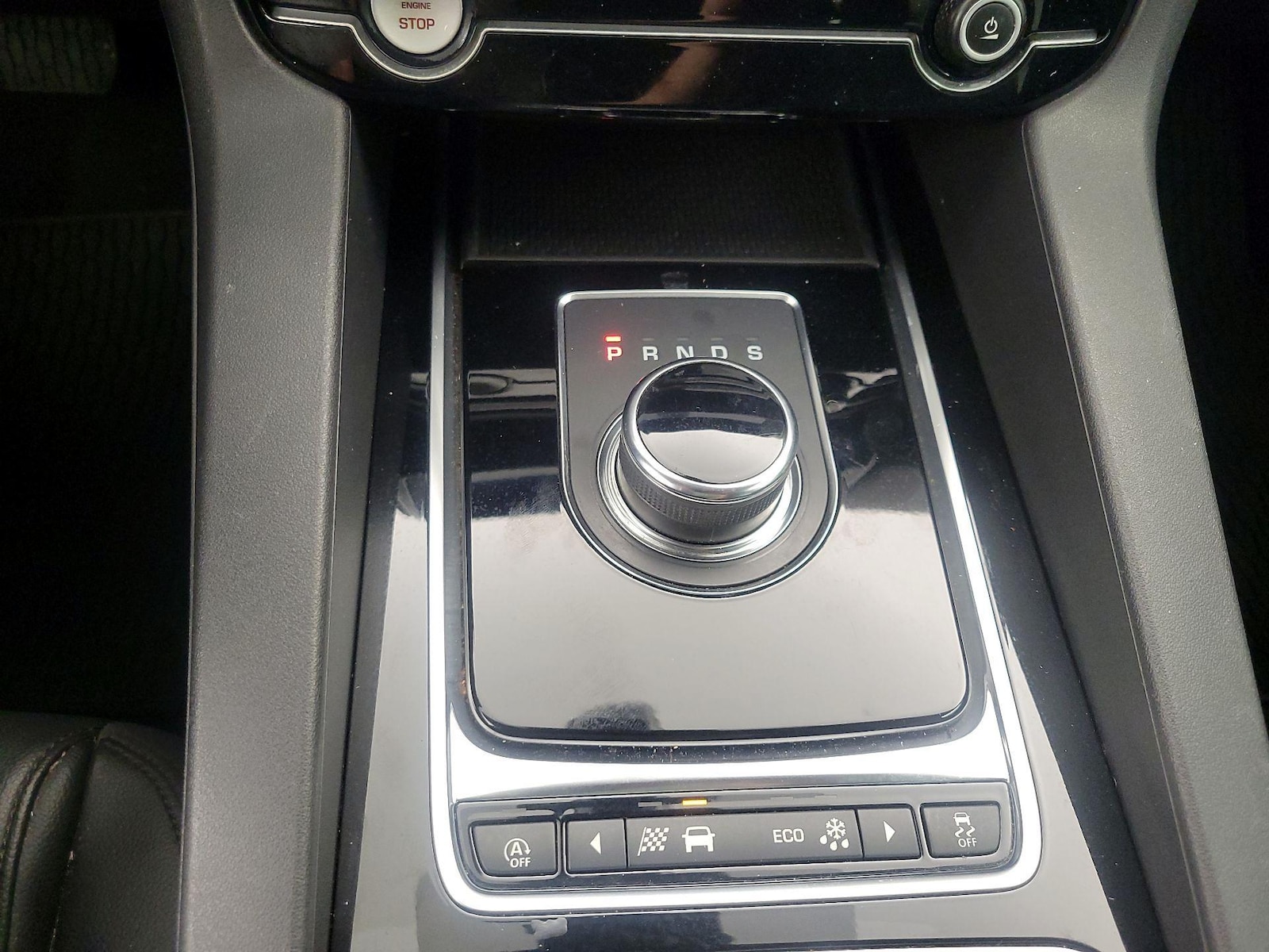 2020 Jaguar F-Pace Premium - Photo 19