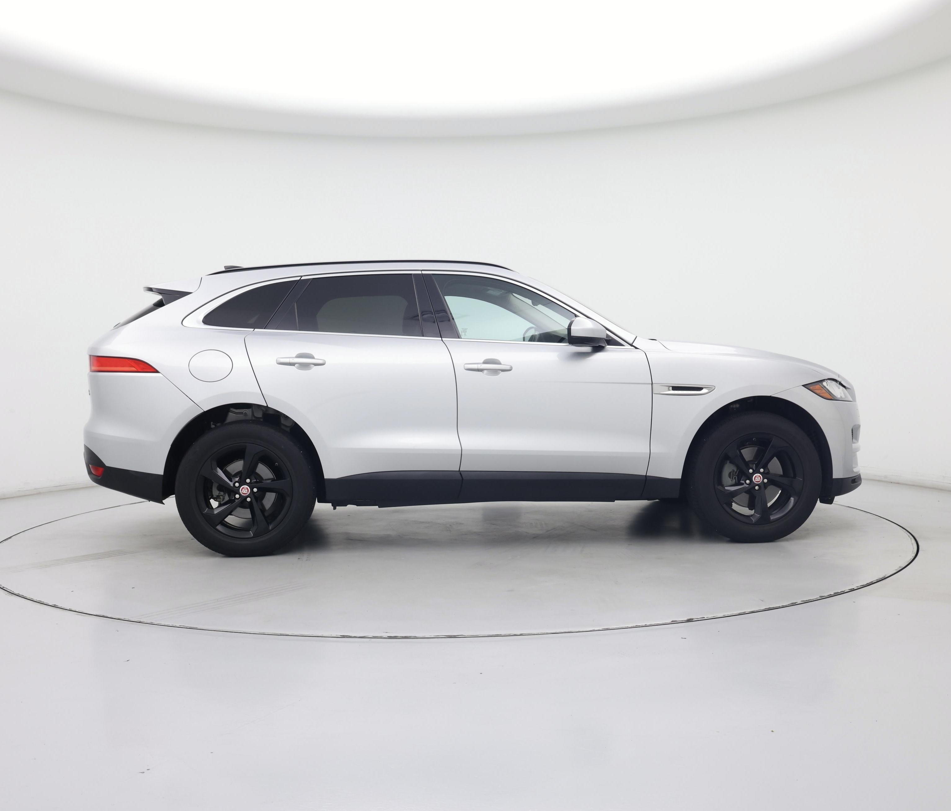 Thumbnail: 2020 Jaguar F-Pace - 7