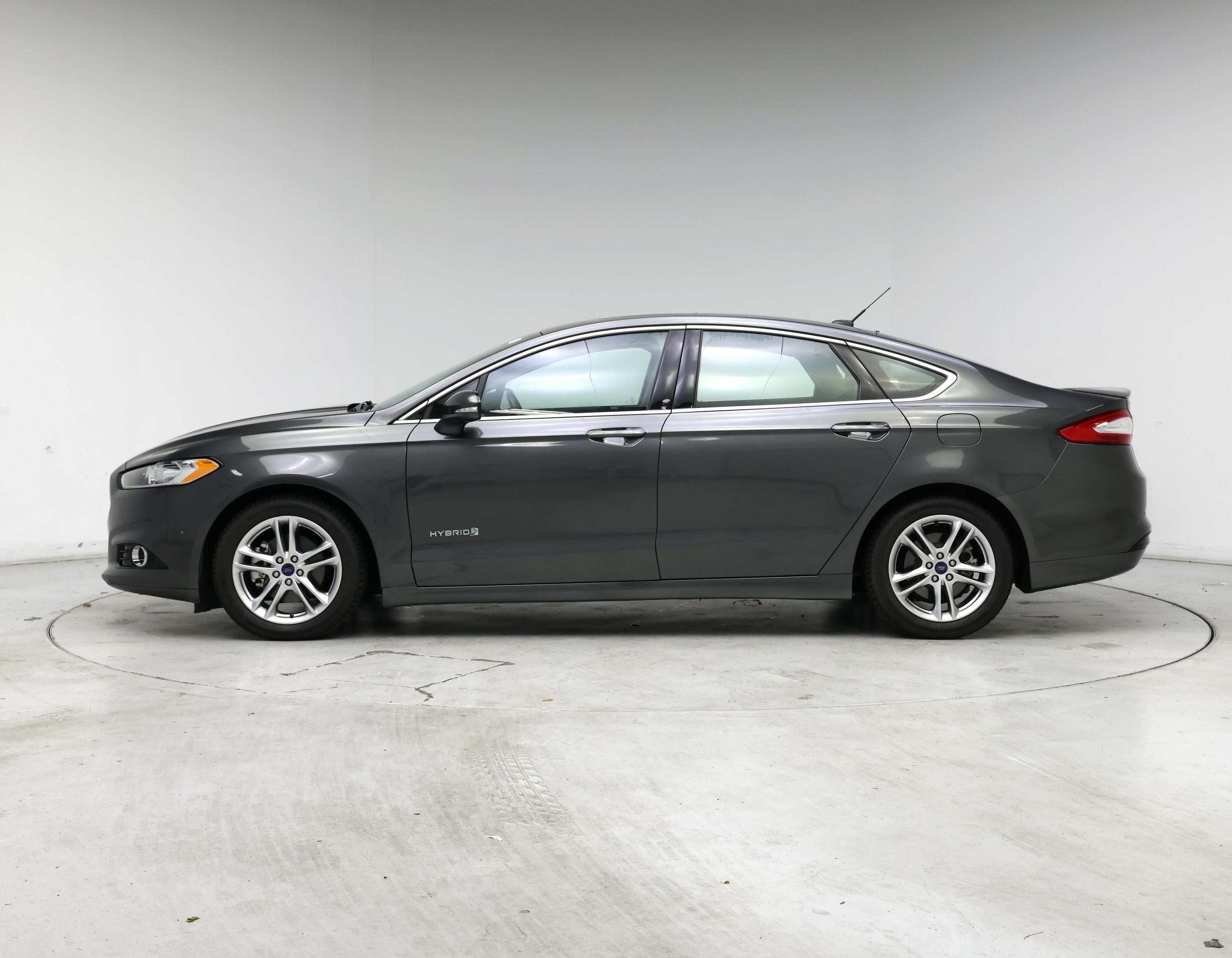 Thumbnail: 2016 Ford Fusion - 3