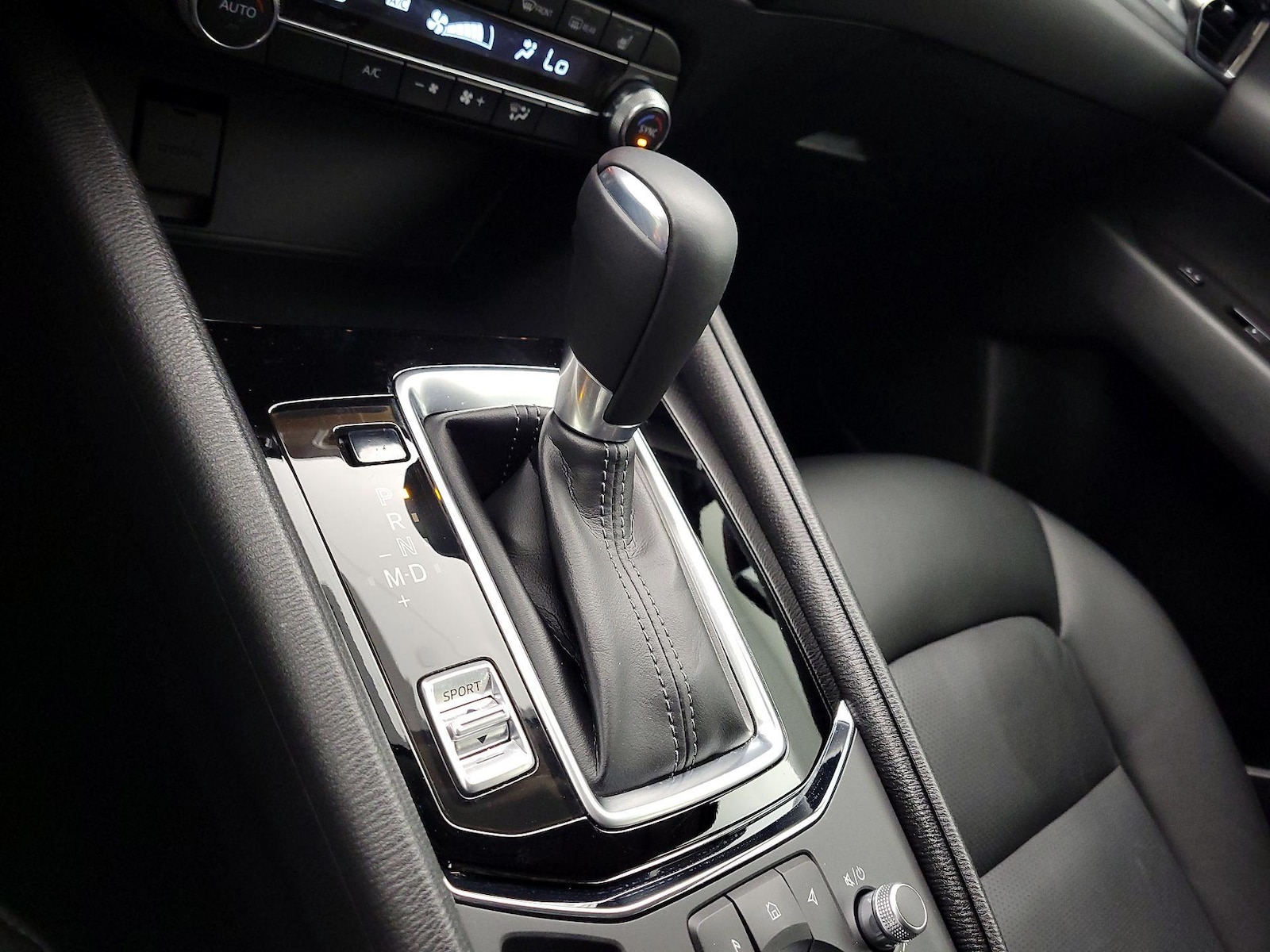 2025 Mazda CX-5 S Select Package - Photo 18
