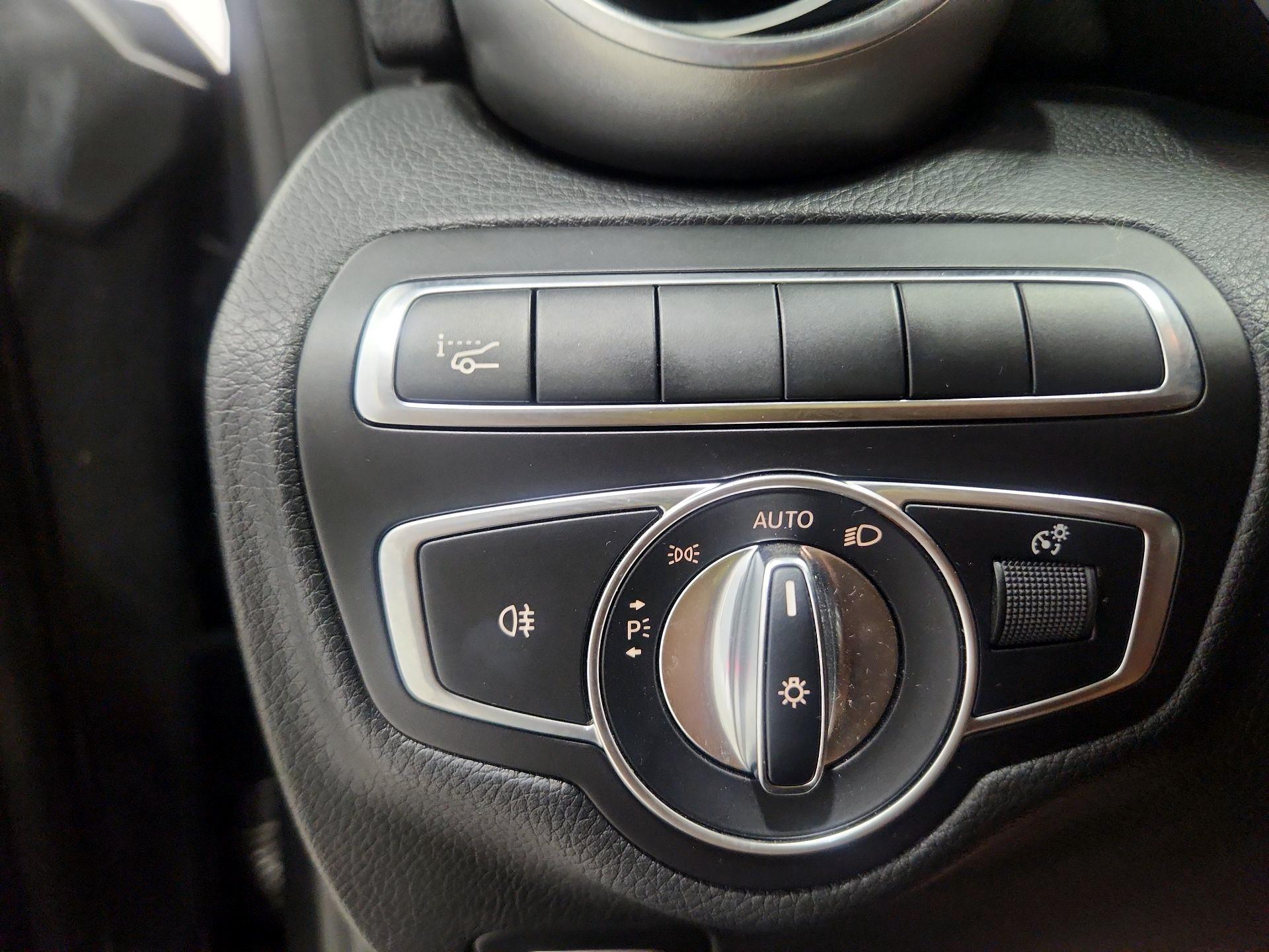 Thumbnail: 2019 Mercedes-Benz C-Class - 13