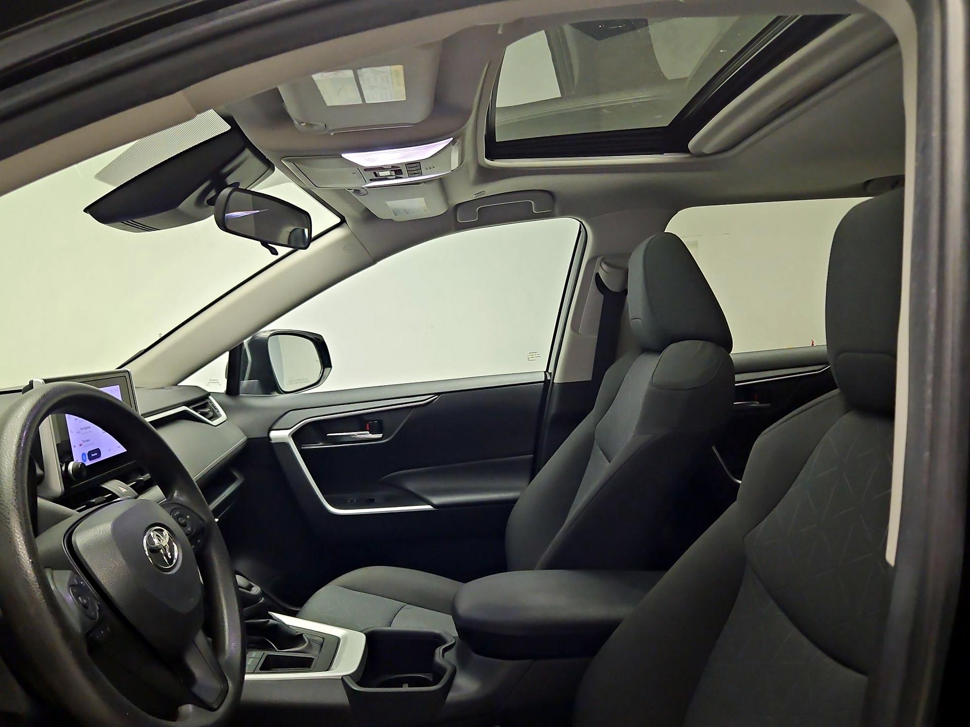 Thumbnail: 2023 Toyota RAV4 - 19