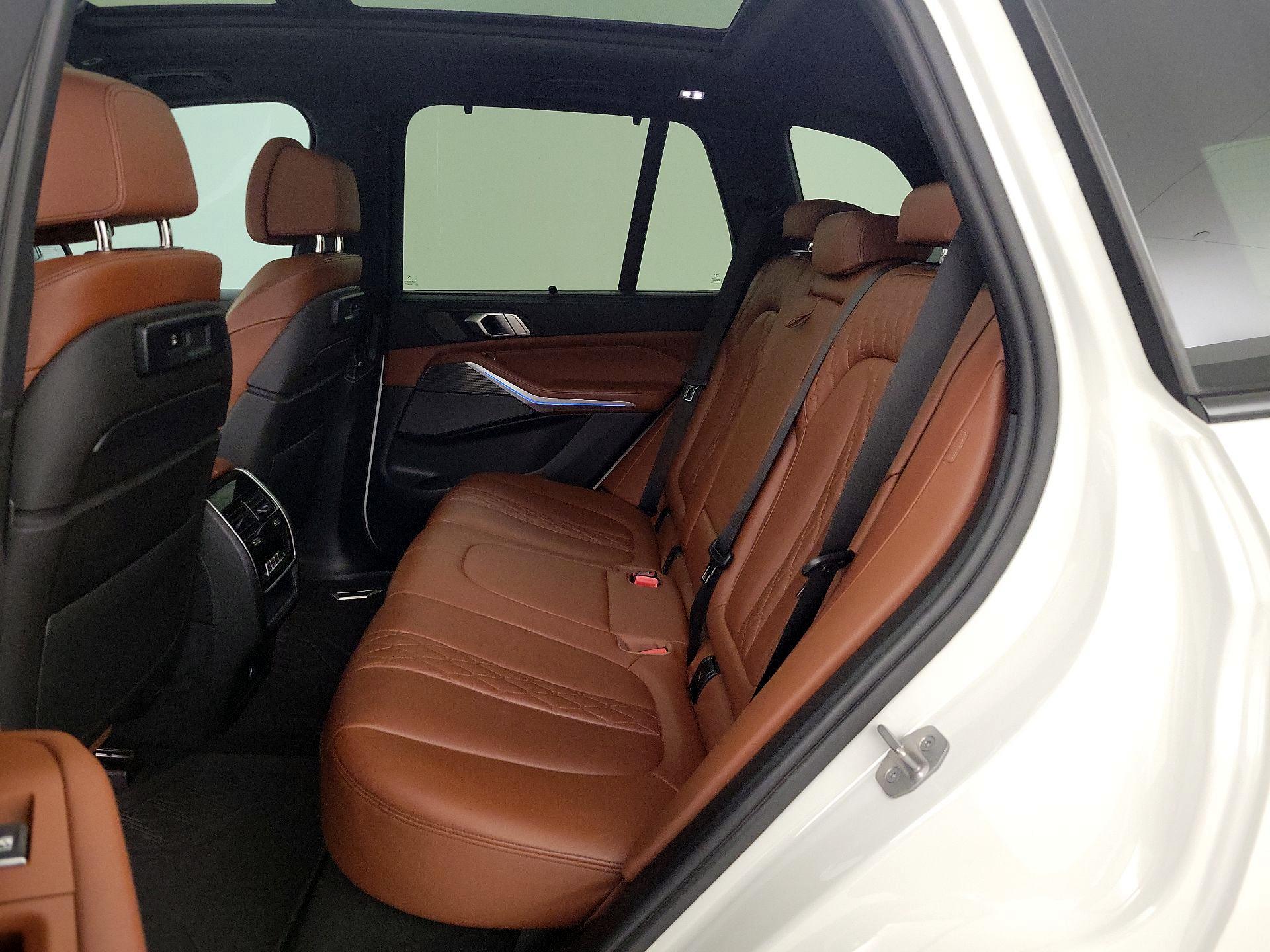 Thumbnail: 2023 BMW X5 - 20