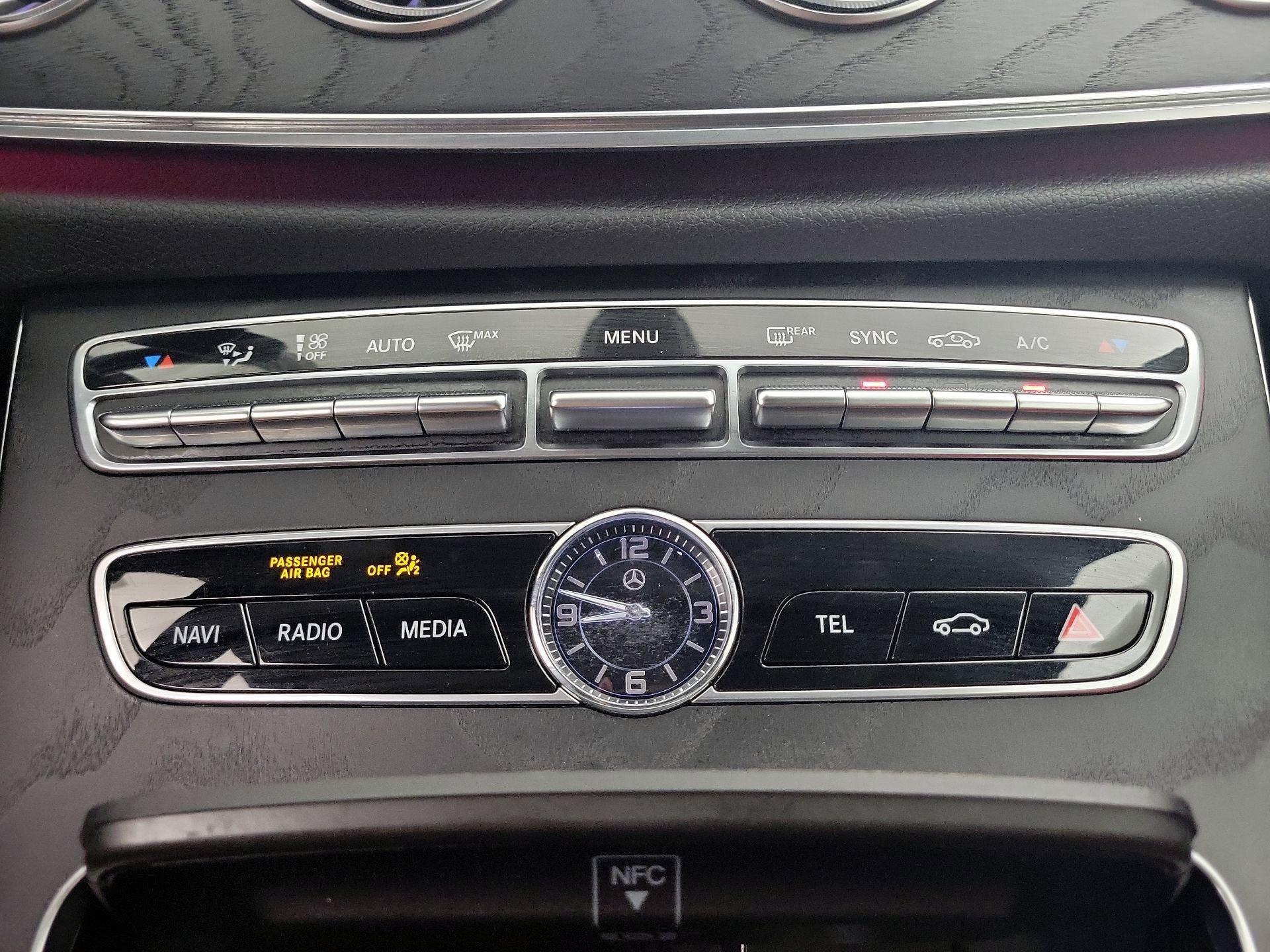Thumbnail: 2020 Mercedes-Benz E-Class - 16