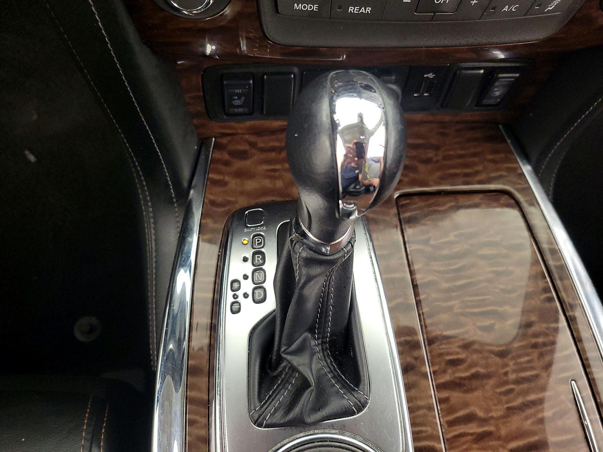 Thumbnail: 2020 Nissan Armada - 18