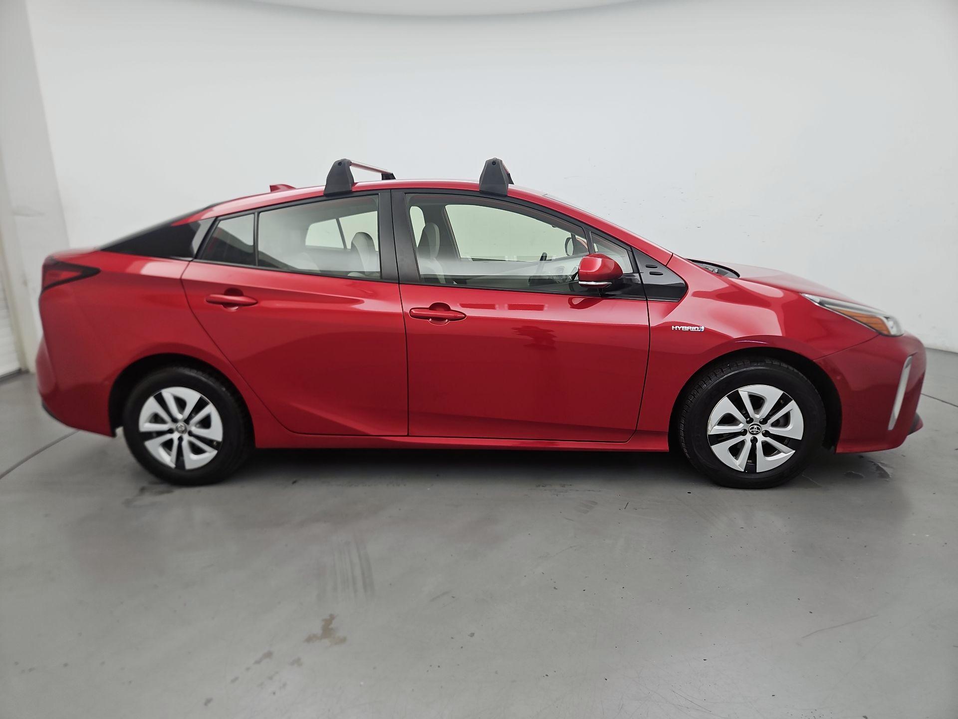 Thumbnail: 2020 Toyota Prius - 4