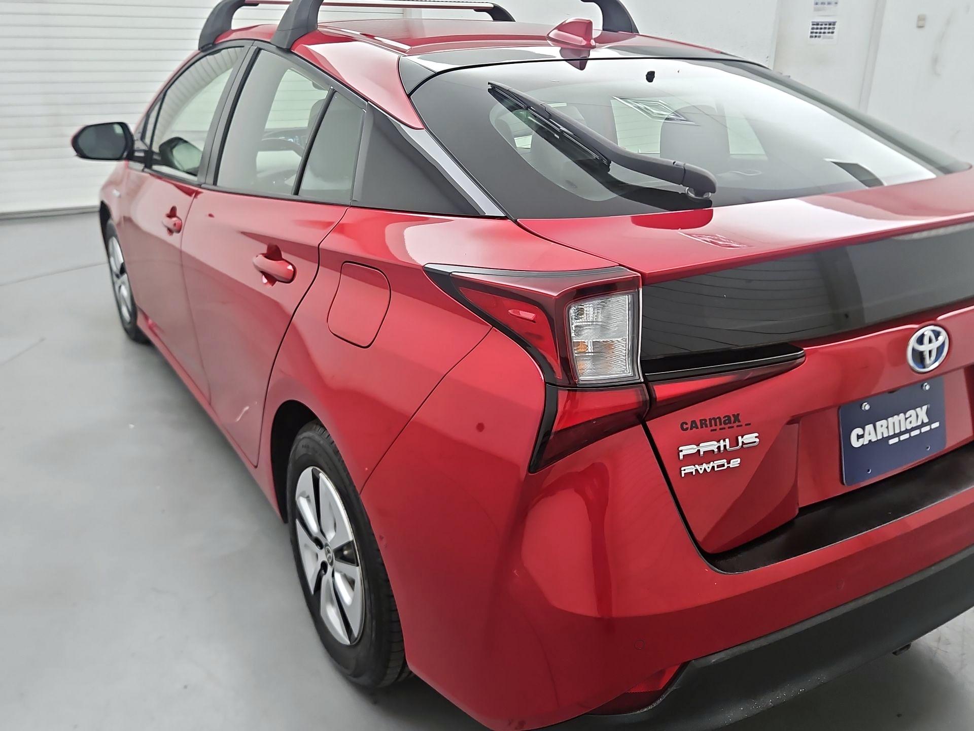 Thumbnail: 2020 Toyota Prius - 7