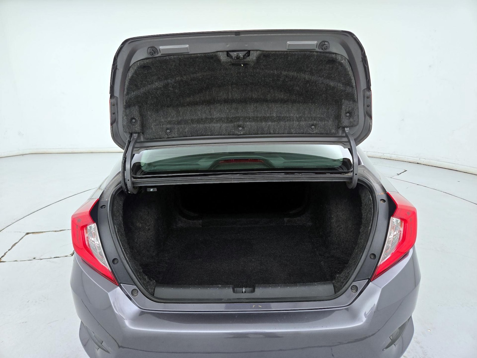2018 Honda Civic LX - Photo 21
