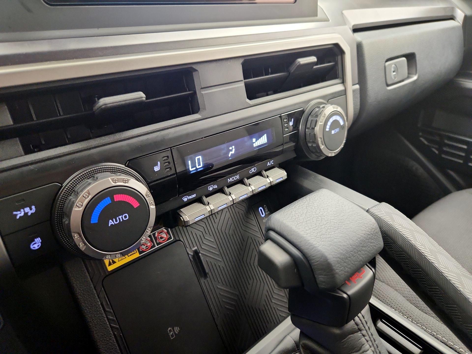 Thumbnail: 2026 Toyota 4Runner - 16