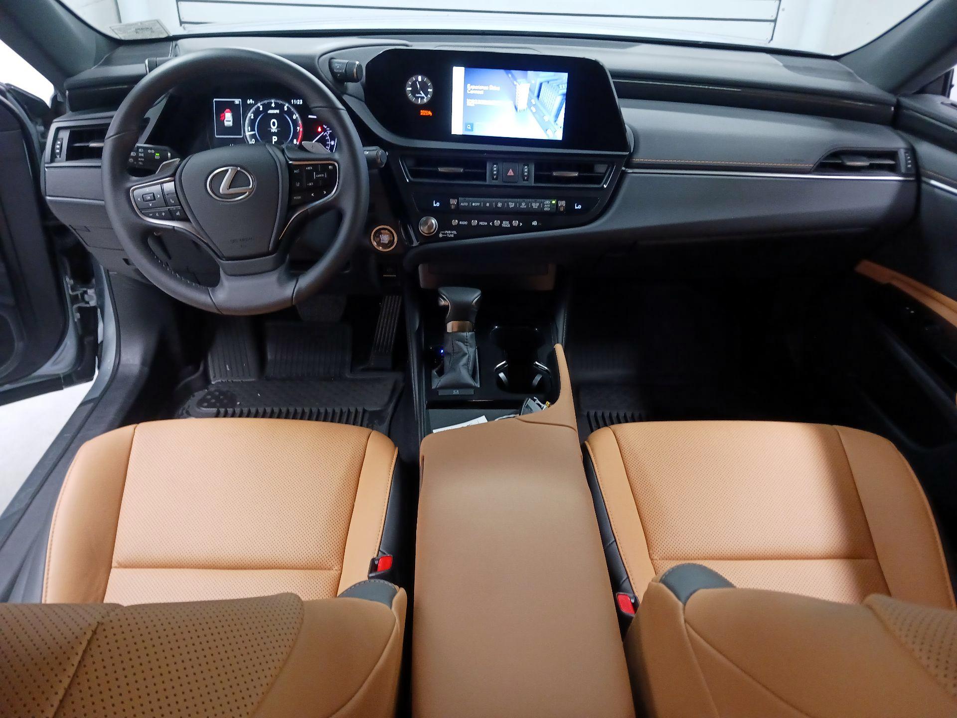 Thumbnail: 2025 Lexus ES - 9