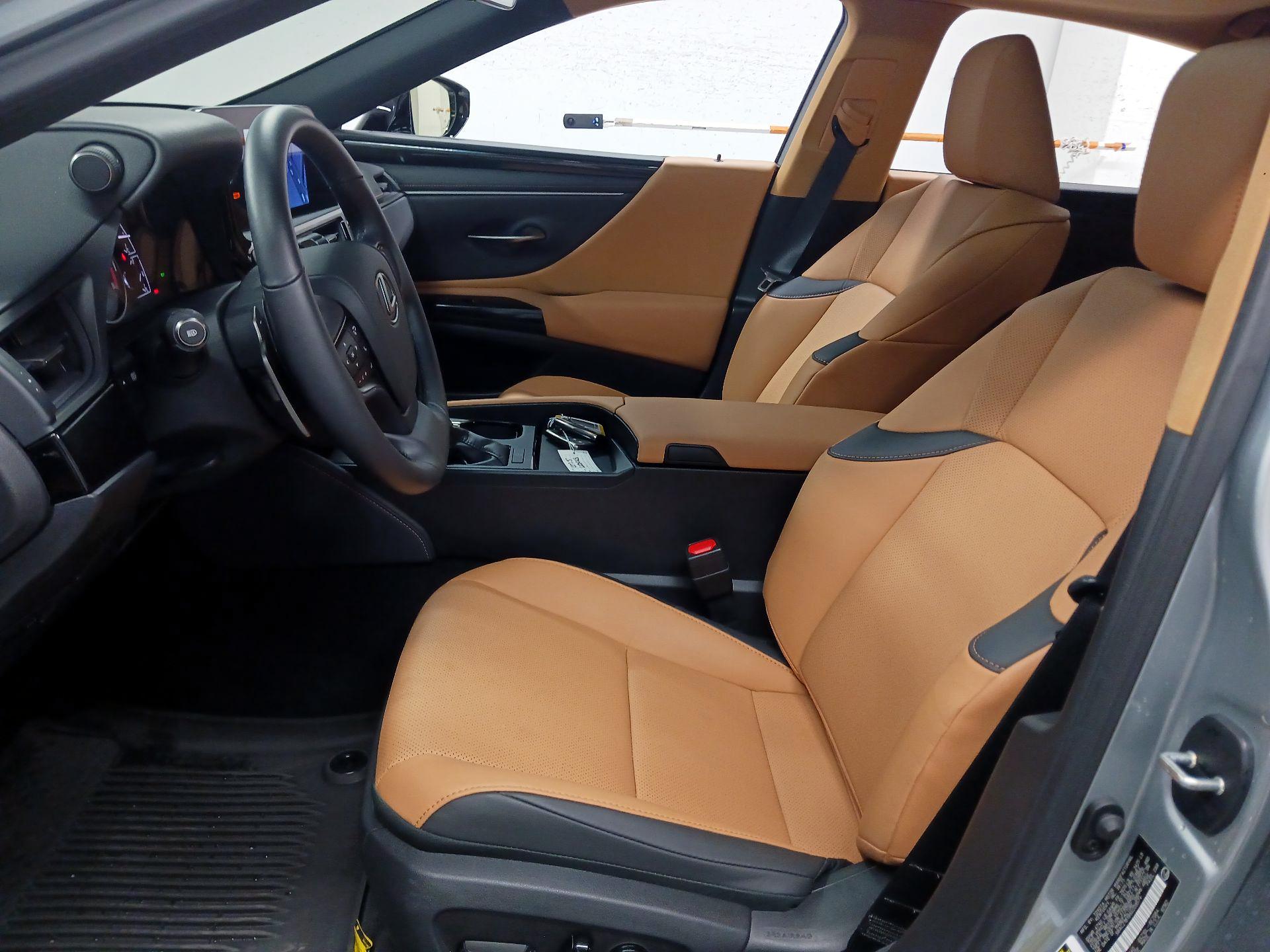 Thumbnail: 2025 Lexus ES - 11