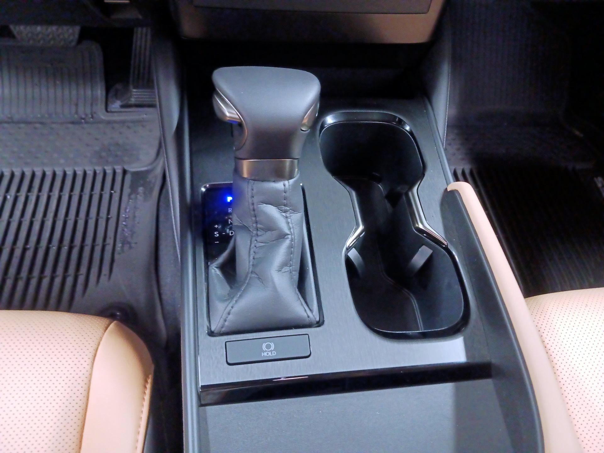 Thumbnail: 2025 Lexus ES - 17