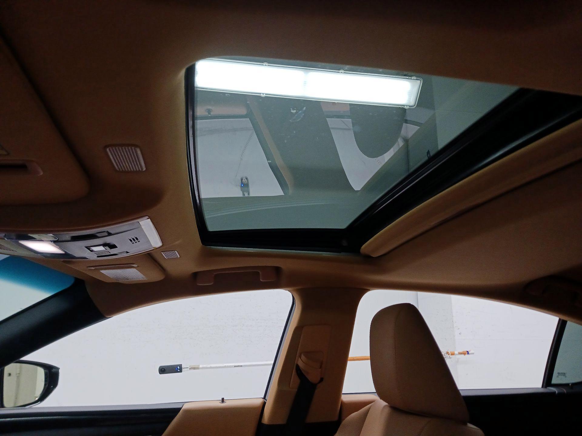 Thumbnail: 2025 Lexus ES - 19