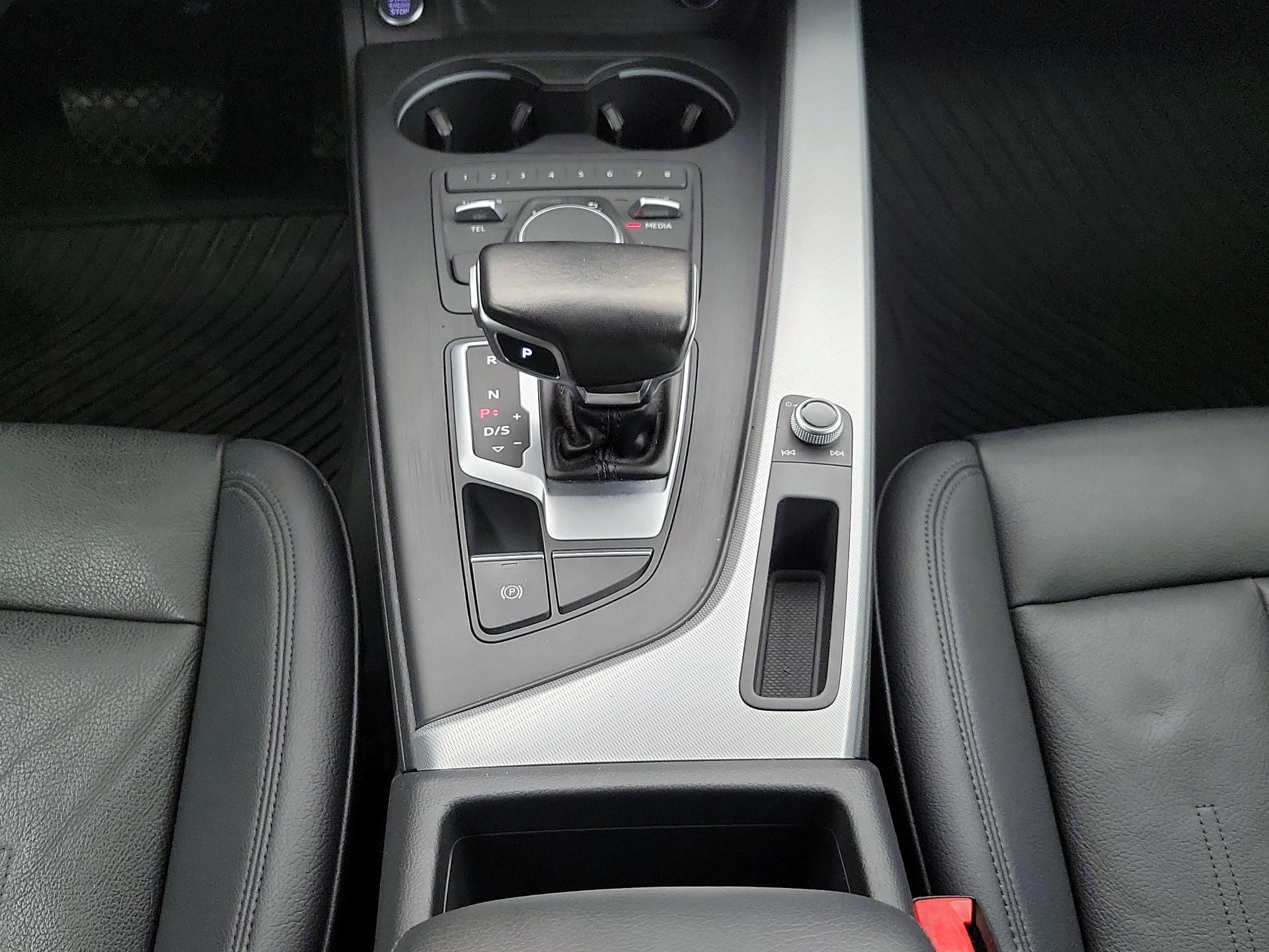 Thumbnail: 2017 Audi A4 - 17