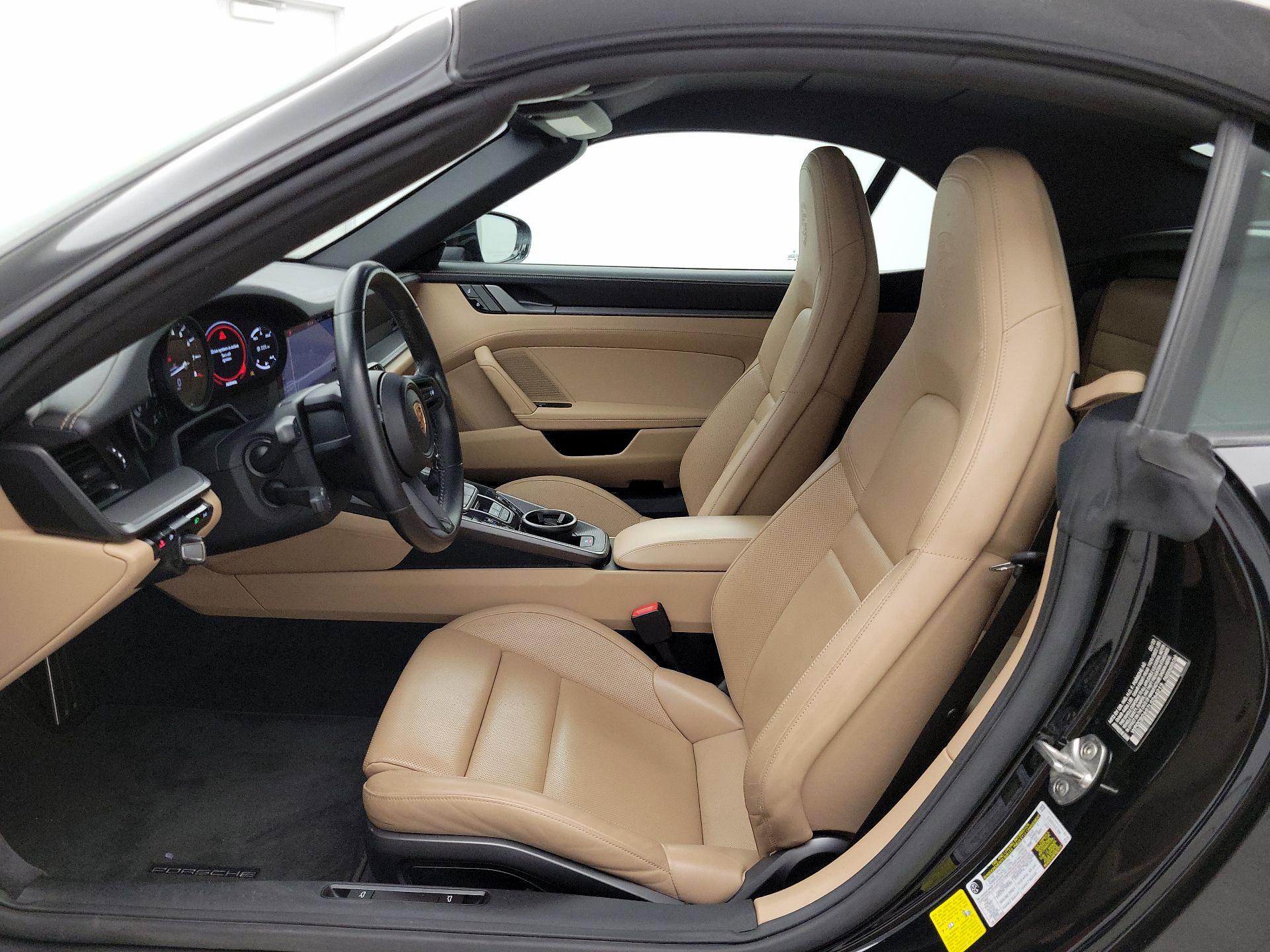 Thumbnail: 2020 Porsche 911 - 11