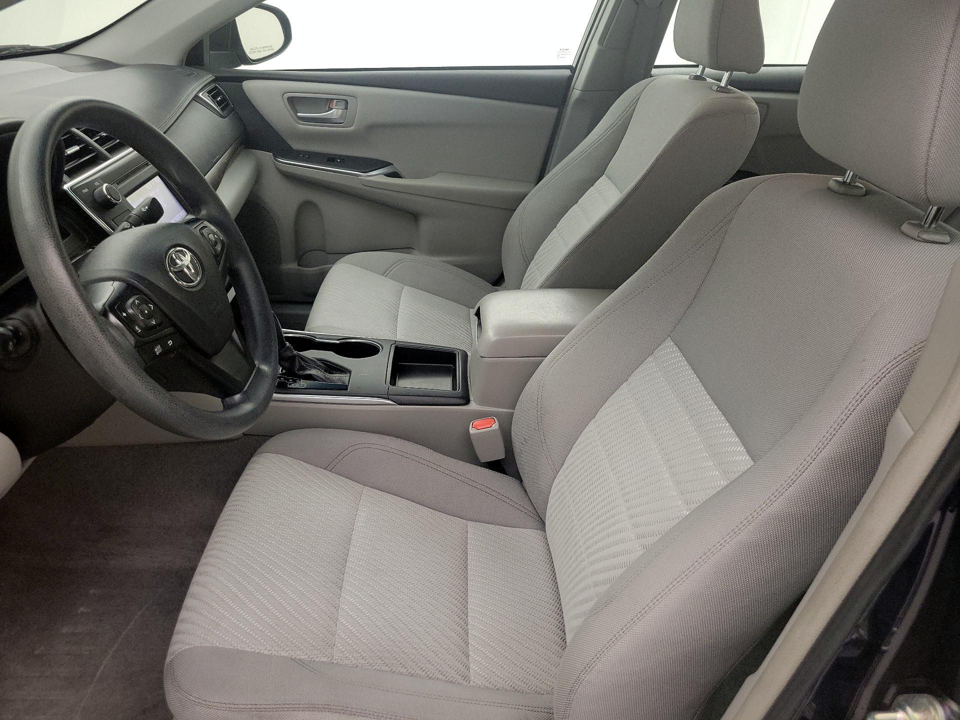 Thumbnail: 2017 Toyota Camry - 11
