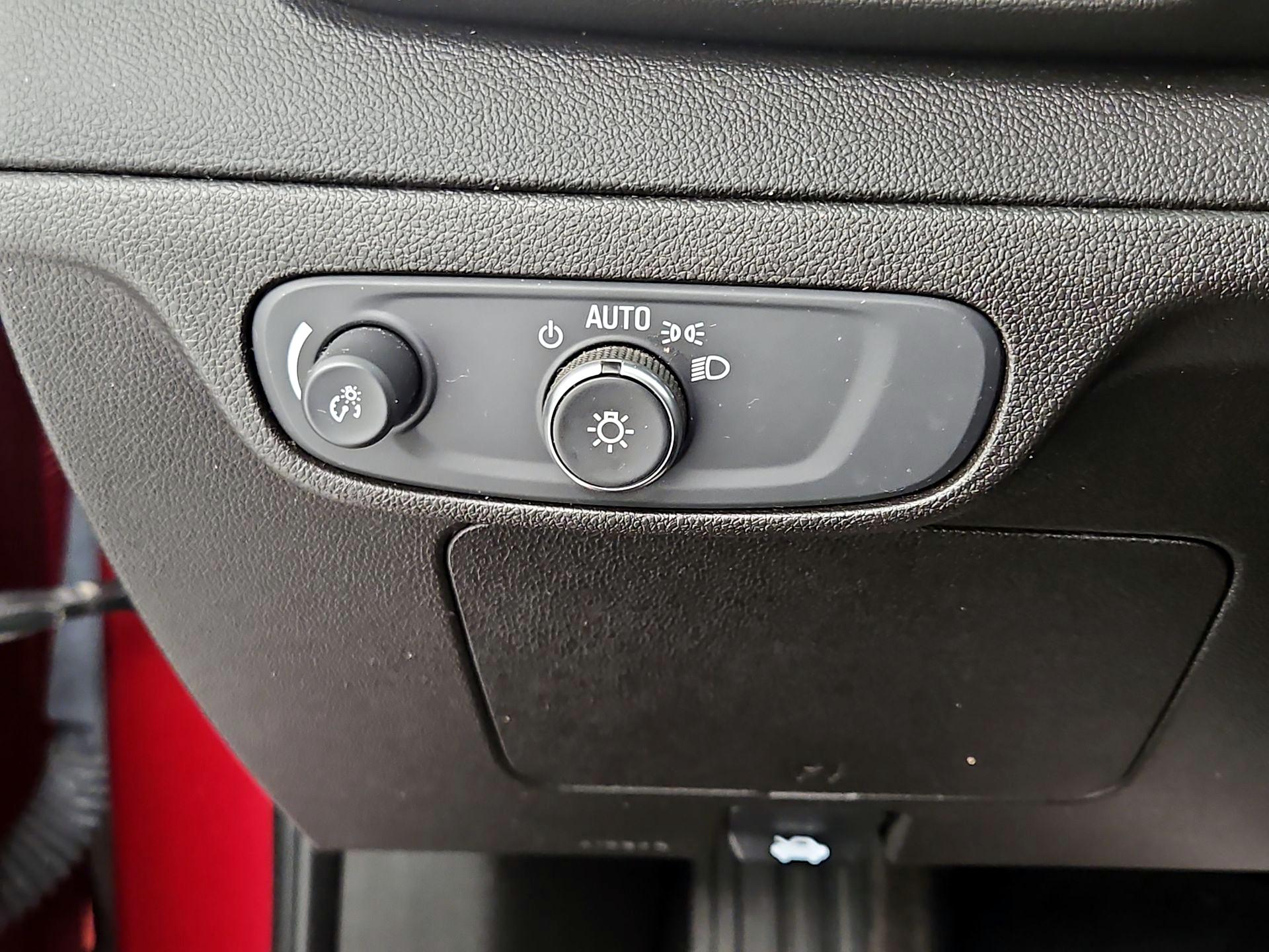 Thumbnail: 2022 Chevrolet Bolt EUV - 13