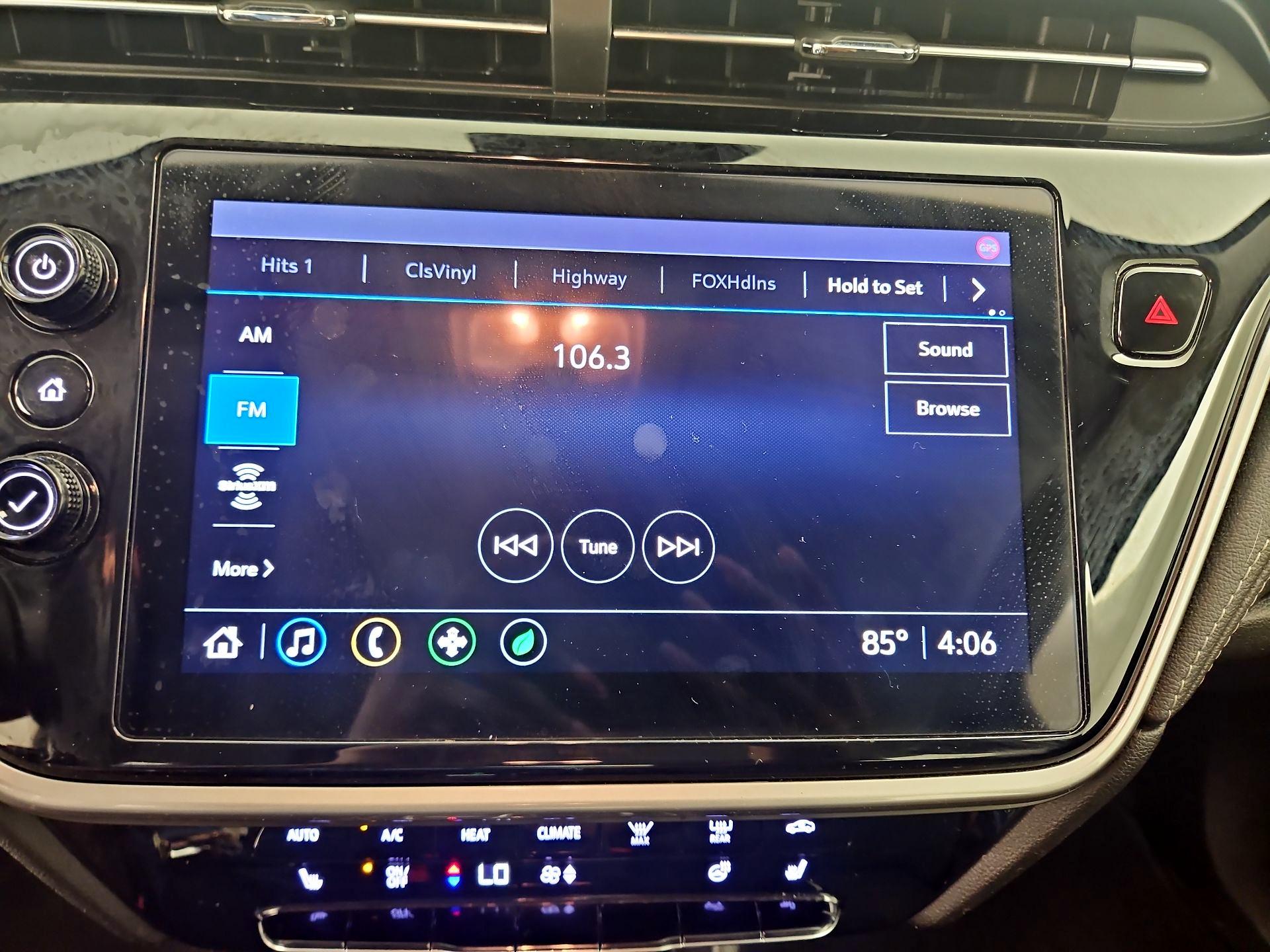 Thumbnail: 2022 Chevrolet Bolt EUV - 16