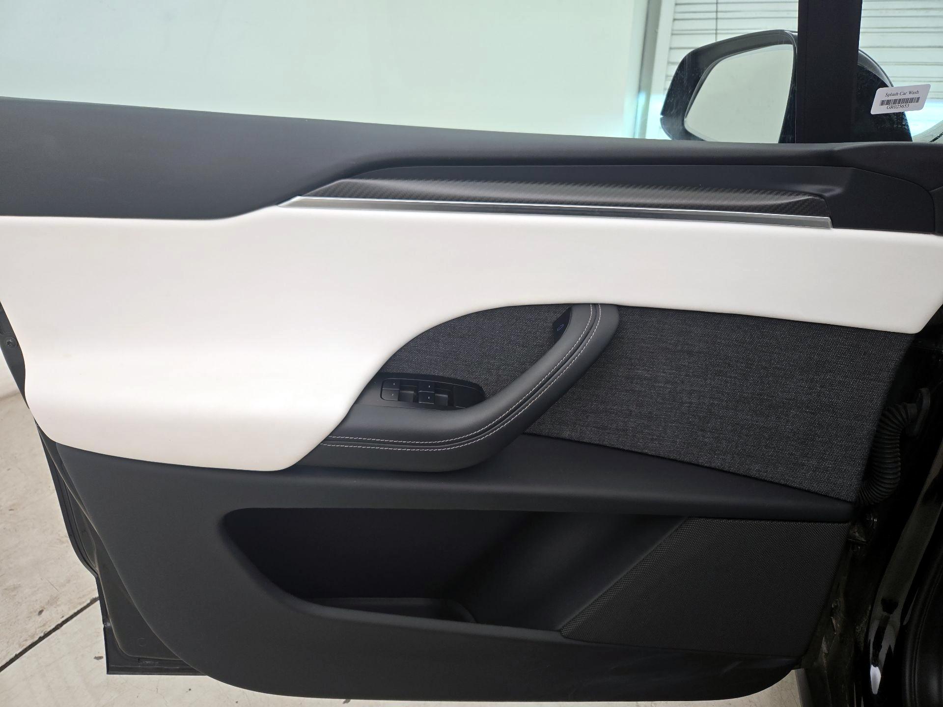 Thumbnail: 2024 Tesla Model X - 12