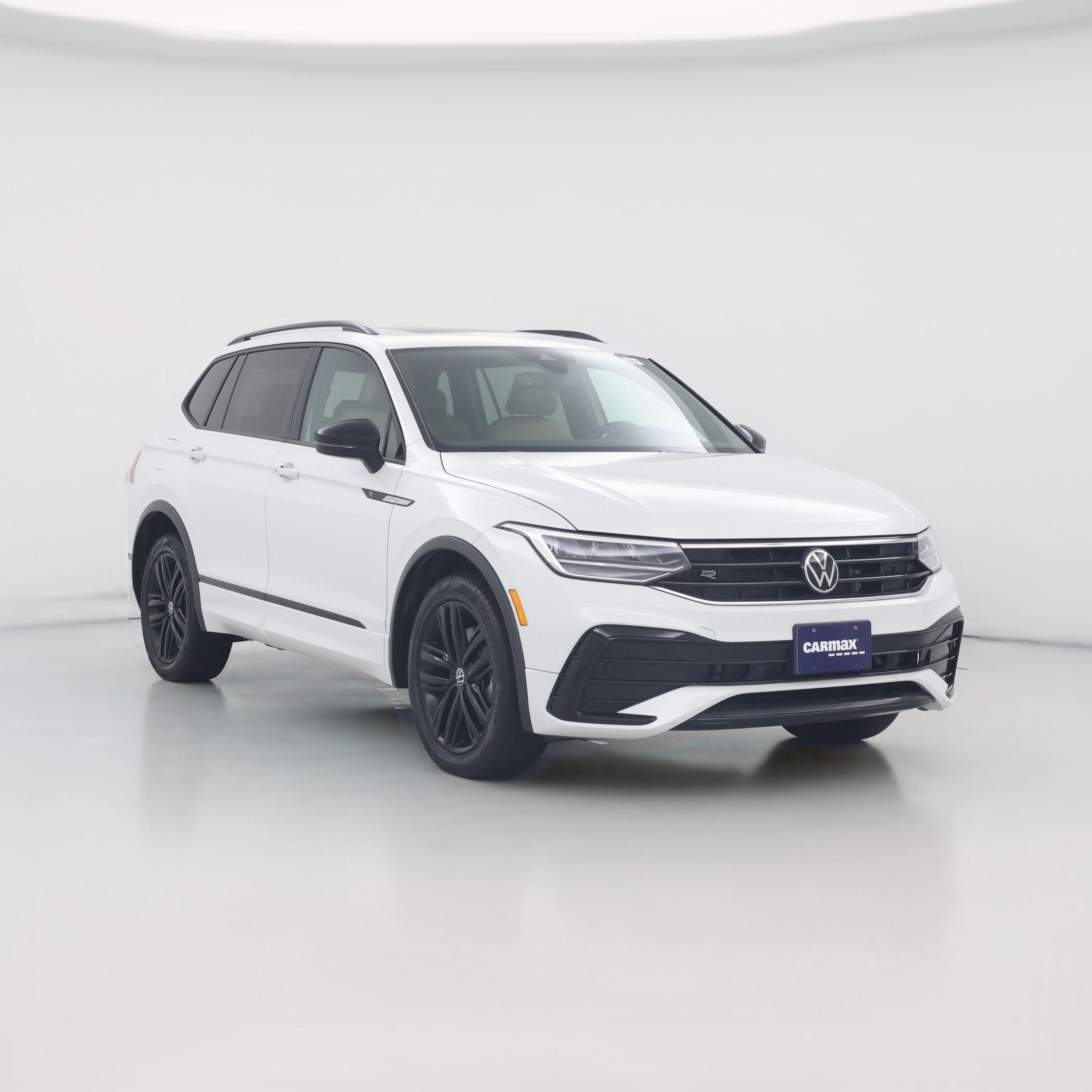 Thumbnail: 2022 Volkswagen Tiguan - 1