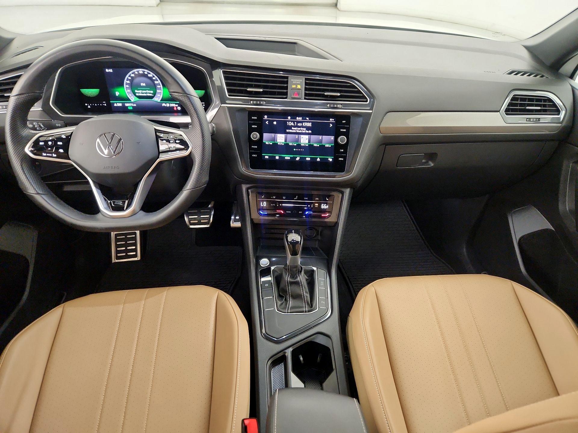 Thumbnail: 2022 Volkswagen Tiguan - 9