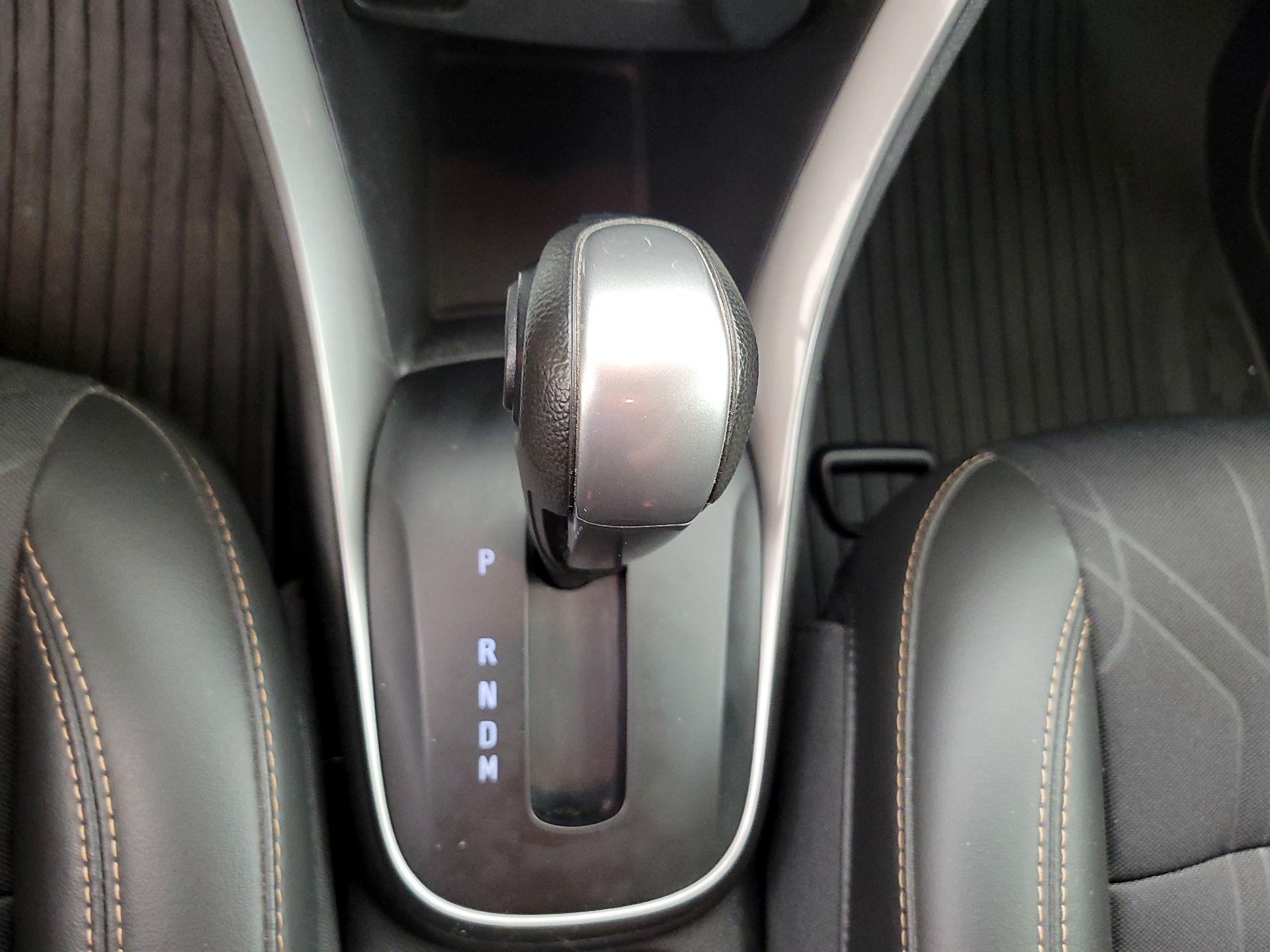 Thumbnail: 2019 Chevrolet Trax - 17