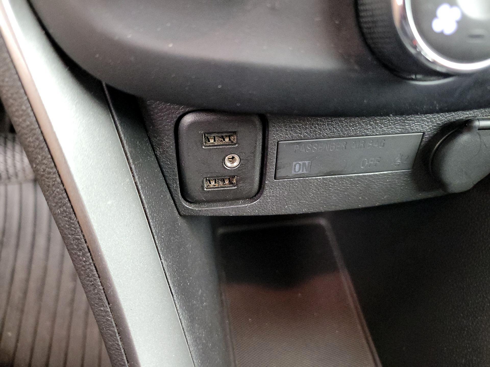 Thumbnail: 2019 Chevrolet Trax - 18