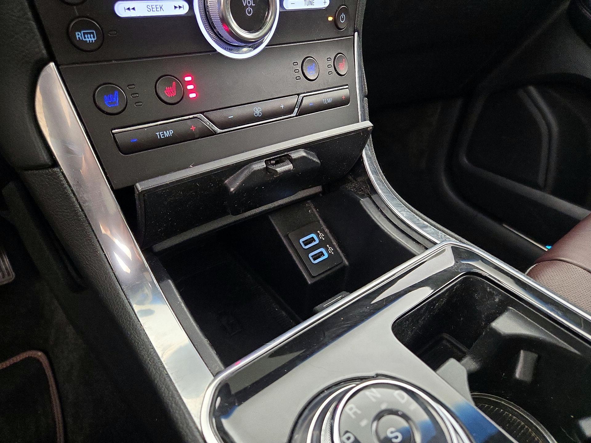 Thumbnail: 2020 Ford Edge - 19