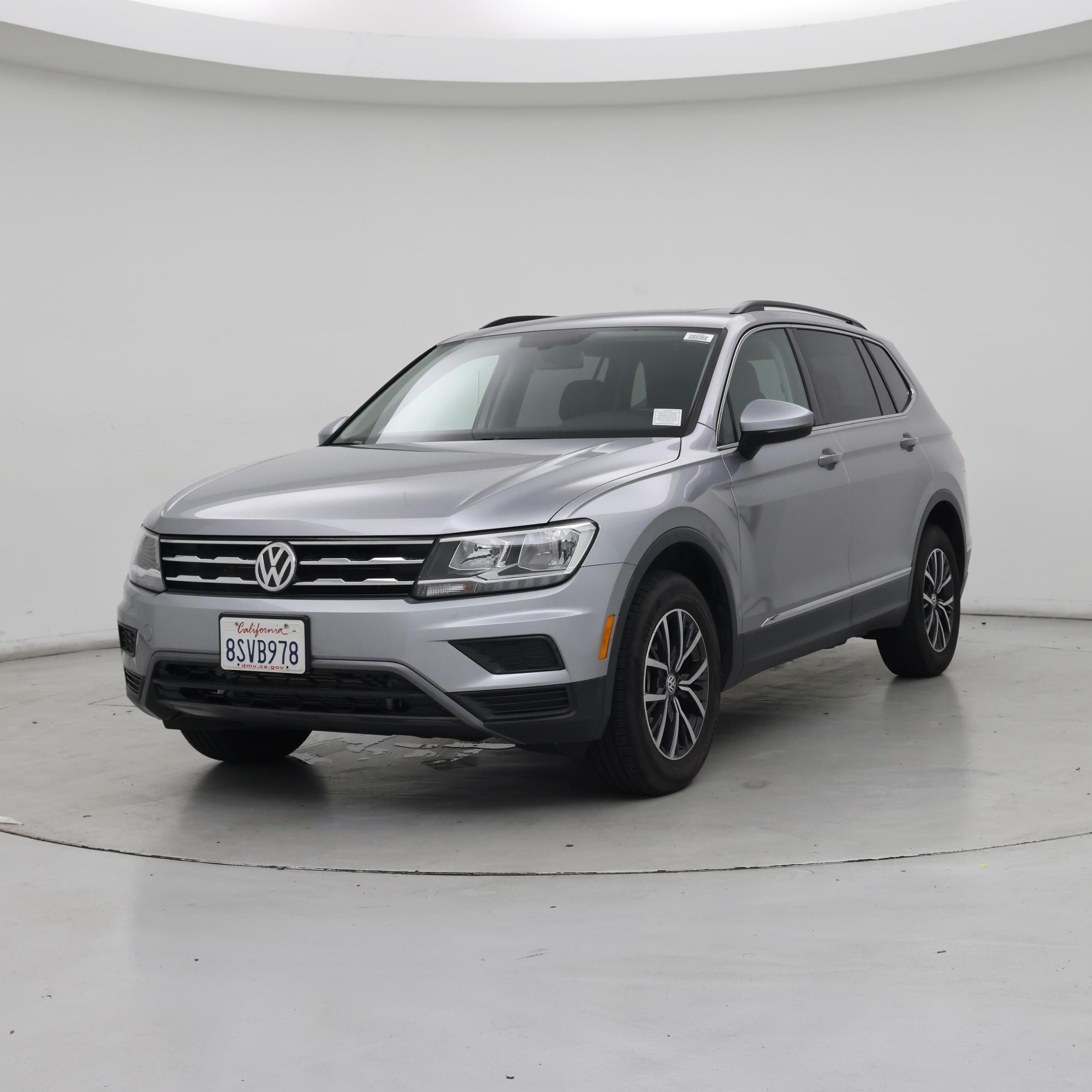 Thumbnail: 2020 Volkswagen Tiguan - 4