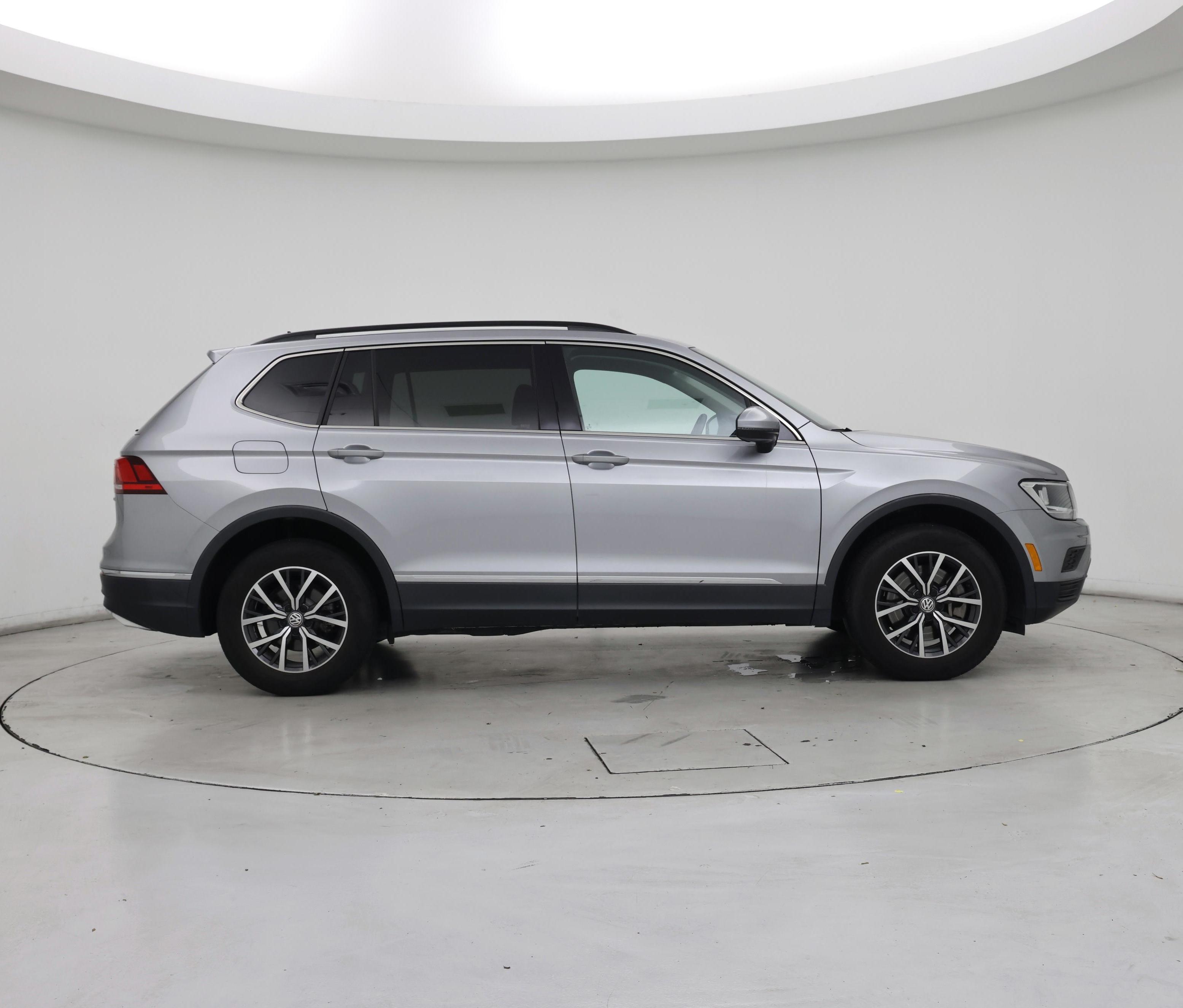 Thumbnail: 2020 Volkswagen Tiguan - 7