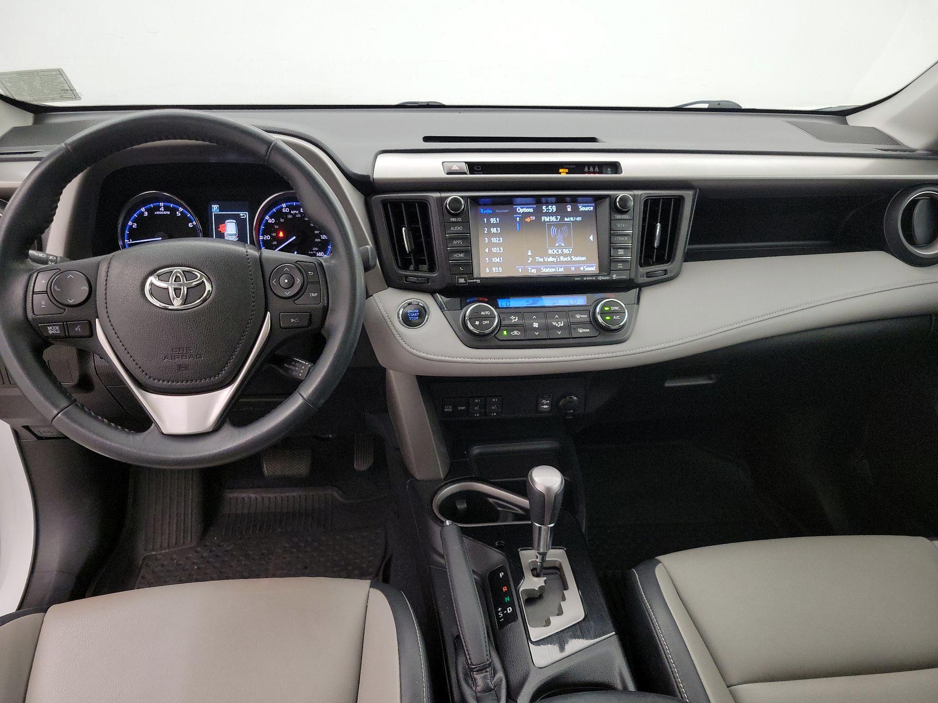 Thumbnail: 2017 Toyota RAV4 - 9