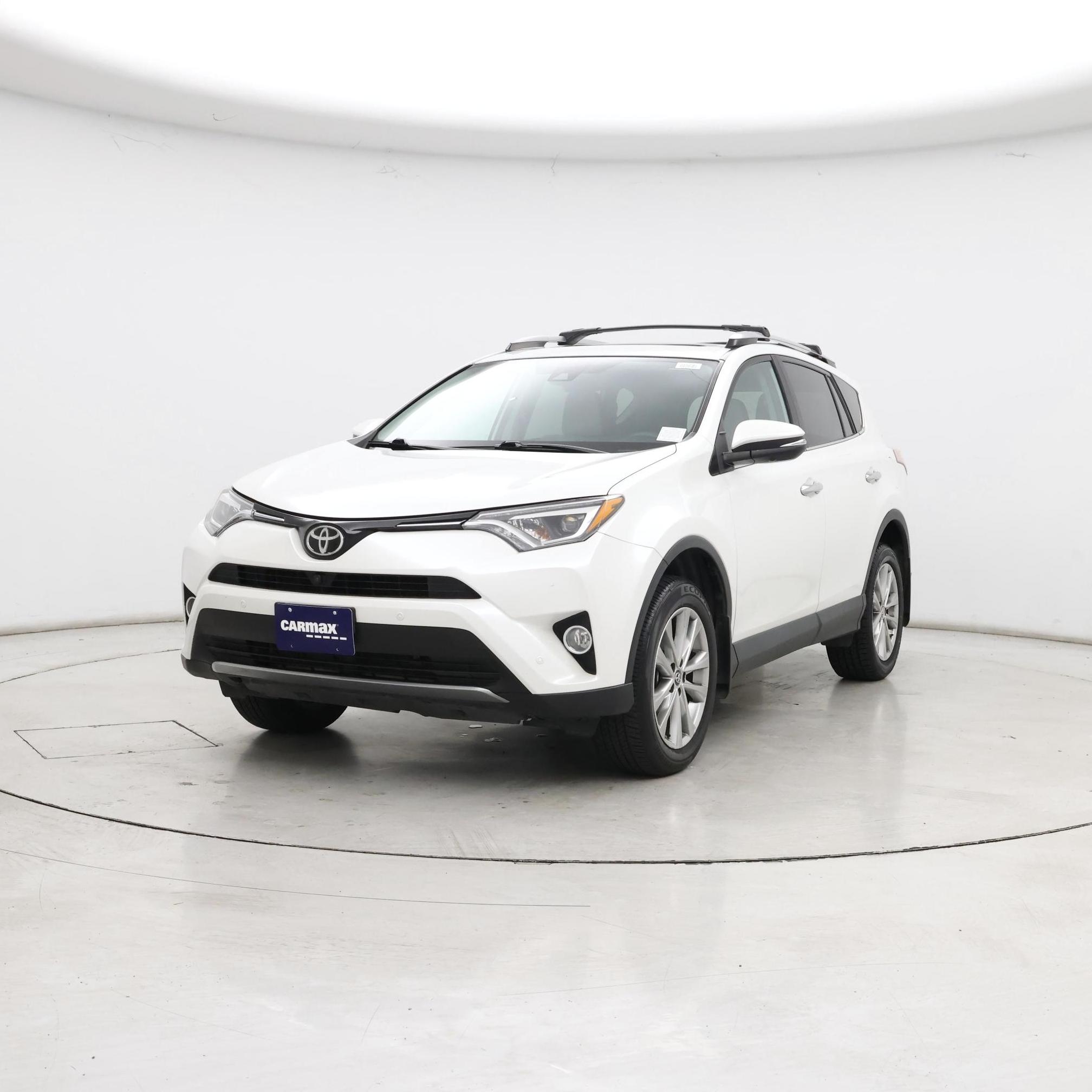 Thumbnail: 2017 Toyota RAV4 - 4