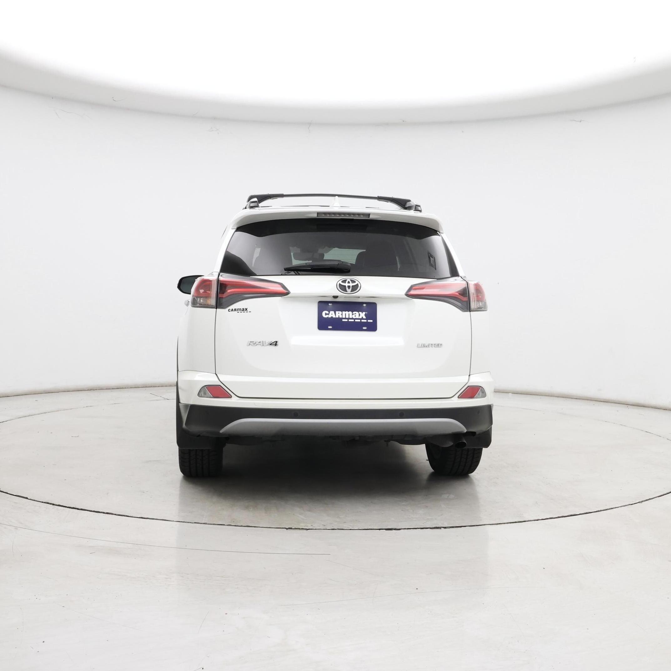 Thumbnail: 2017 Toyota RAV4 - 6