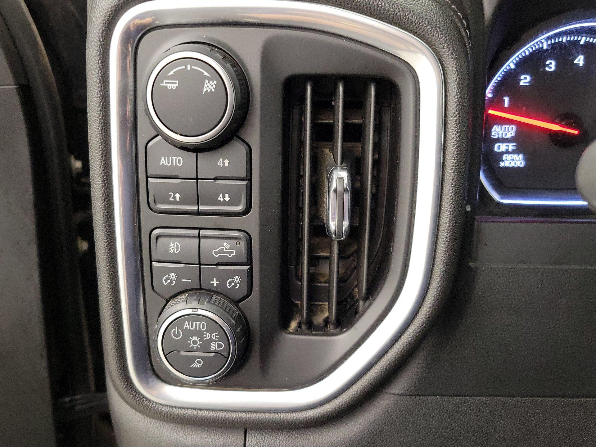 Thumbnail: 2019 Chevrolet Silverado 1500 - 13