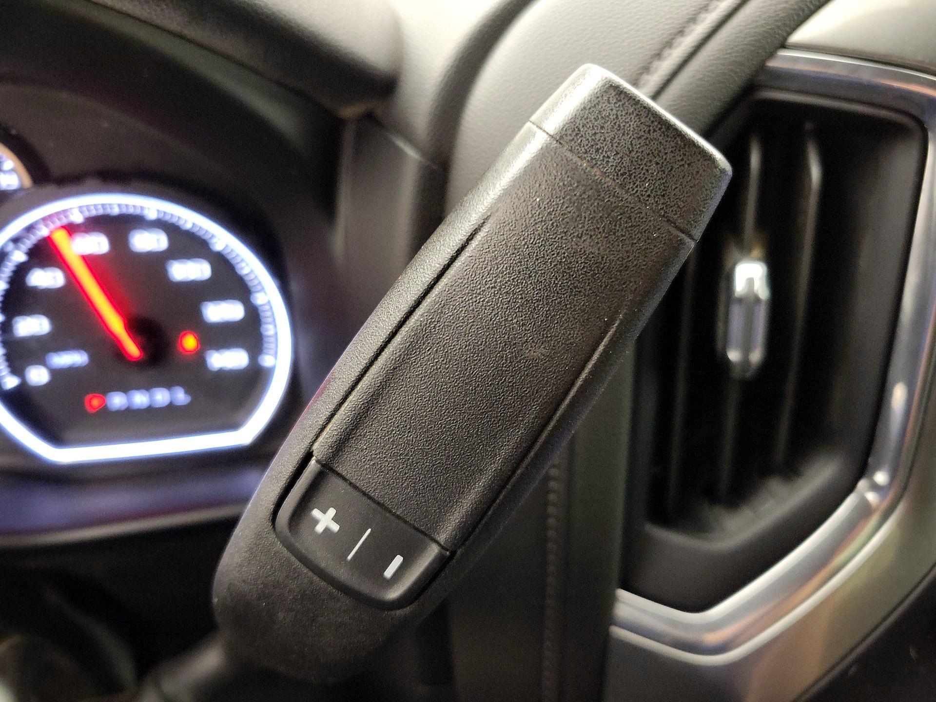 Thumbnail: 2019 Chevrolet Silverado 1500 - 17