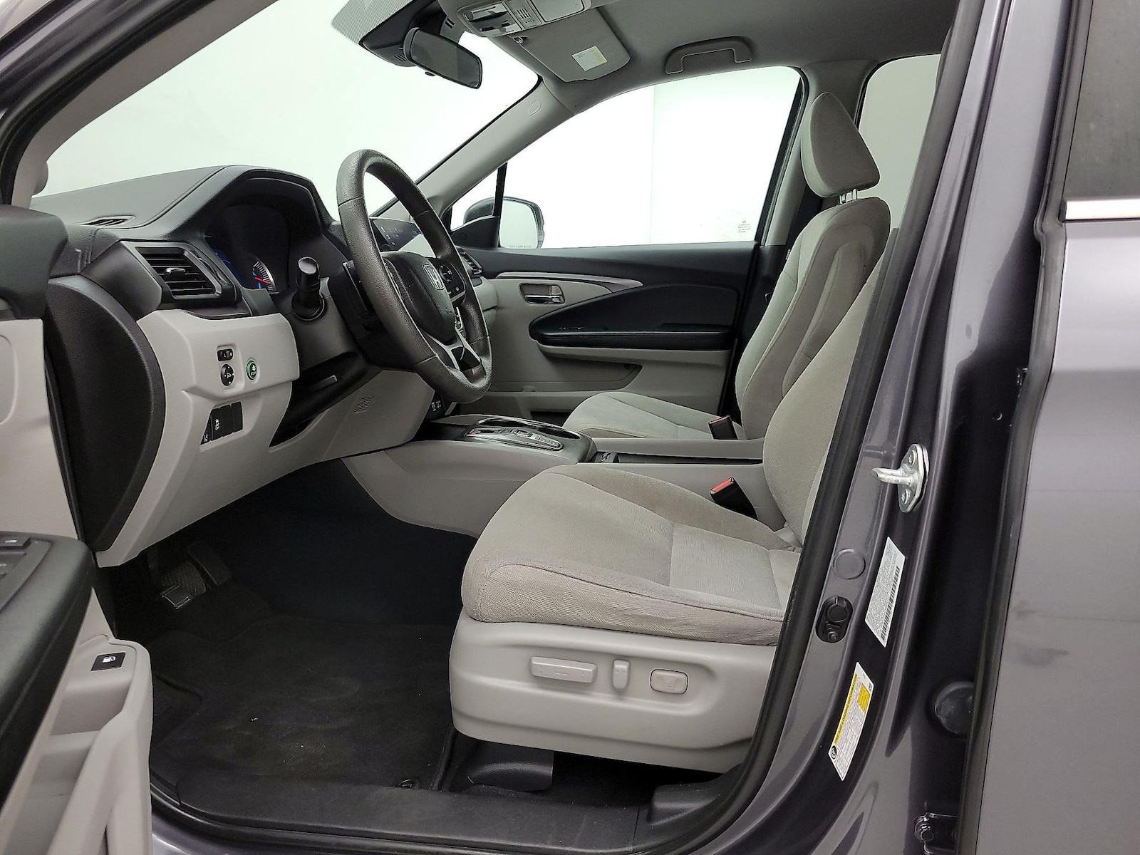 2021 Honda Pilot EX - Photo 12