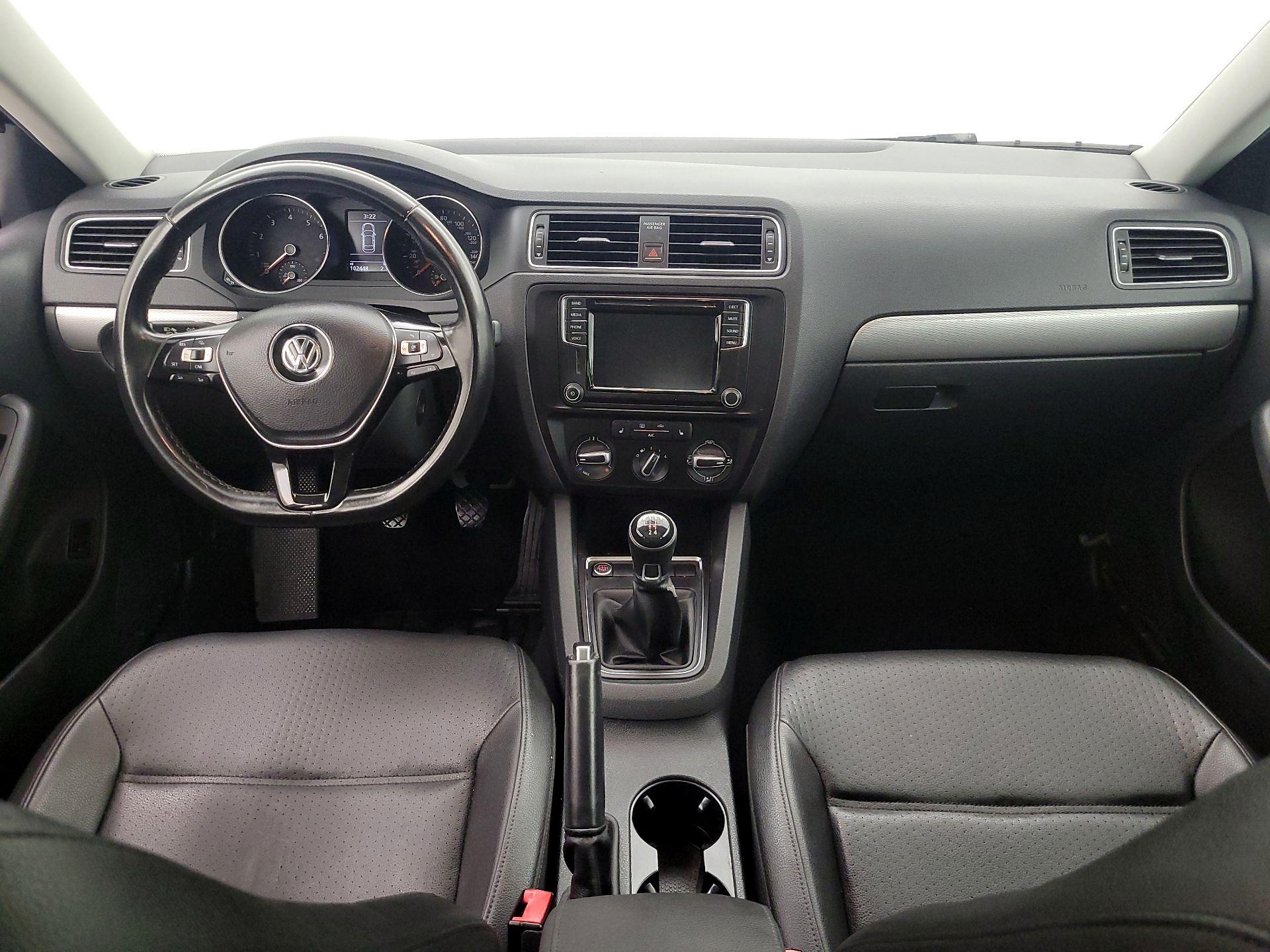 Thumbnail: 2017 Volkswagen Jetta - 9