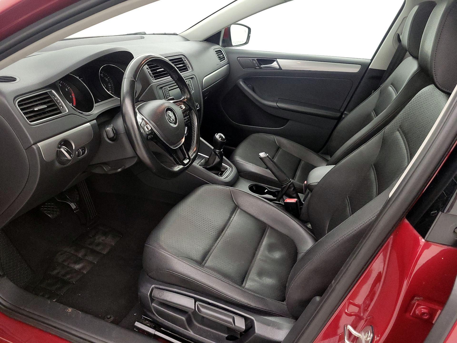Thumbnail: 2017 Volkswagen Jetta - 11