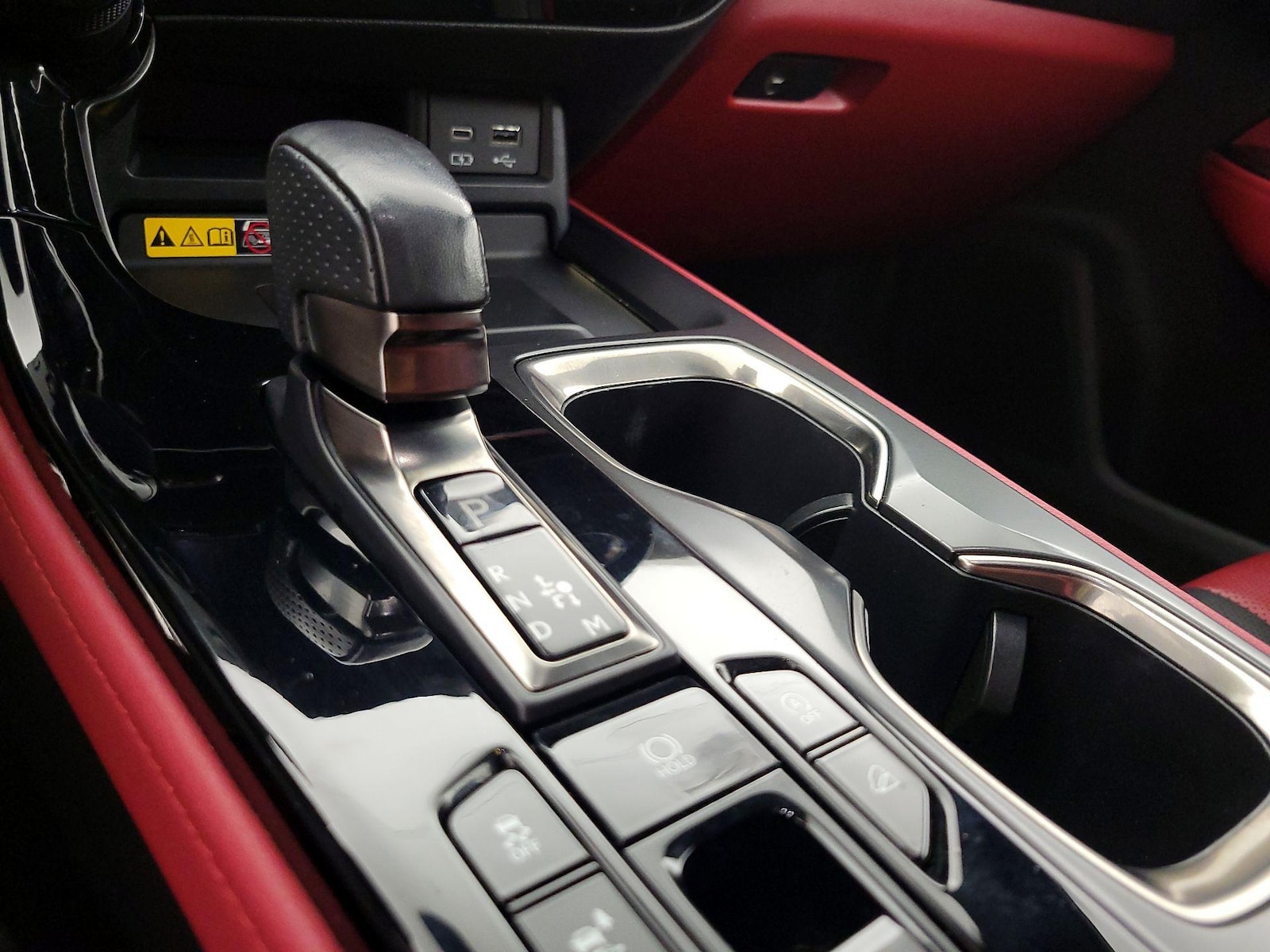 2024 Lexus NX 350 - Photo 18