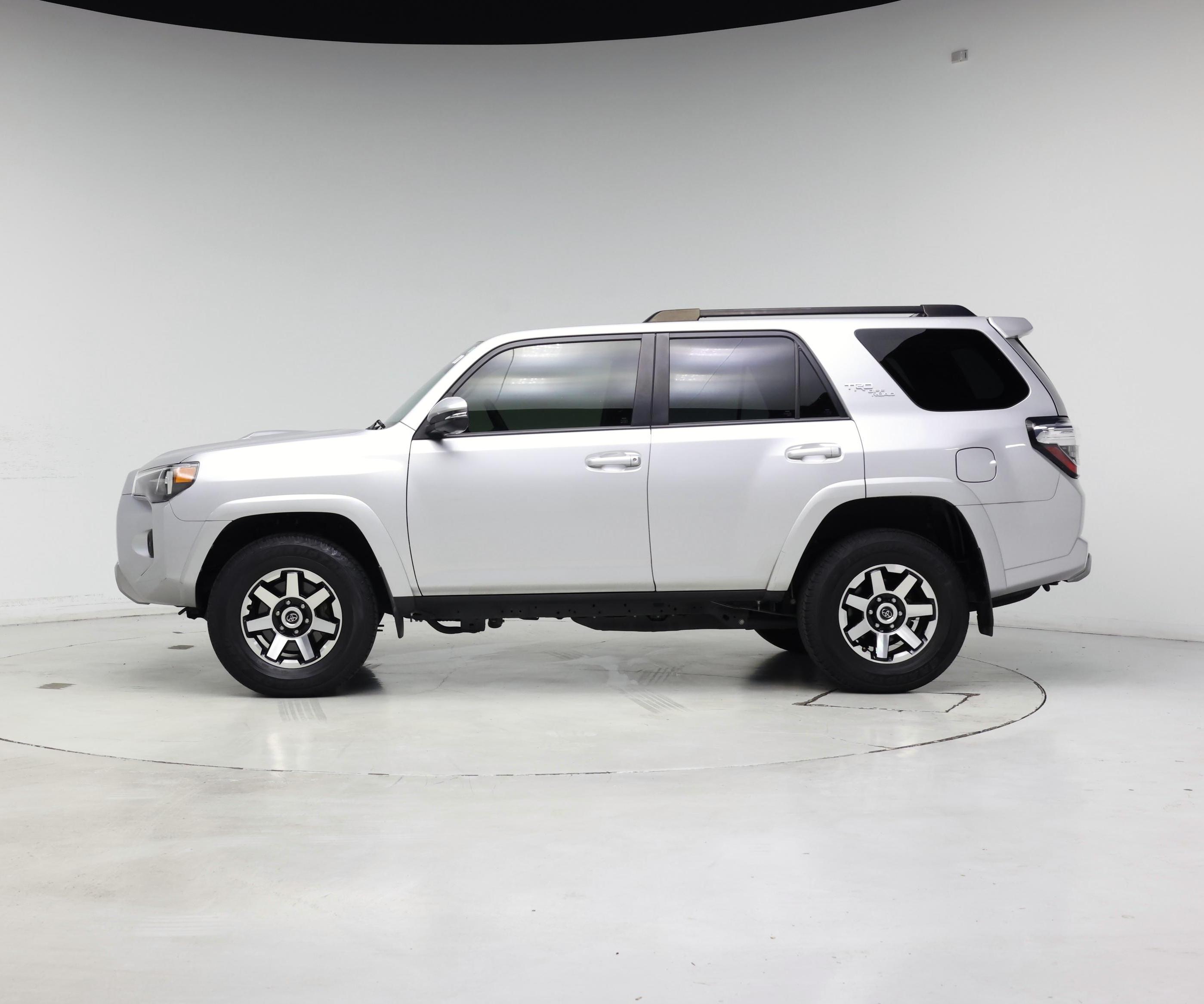 Thumbnail: 2023 Toyota 4Runner - 3
