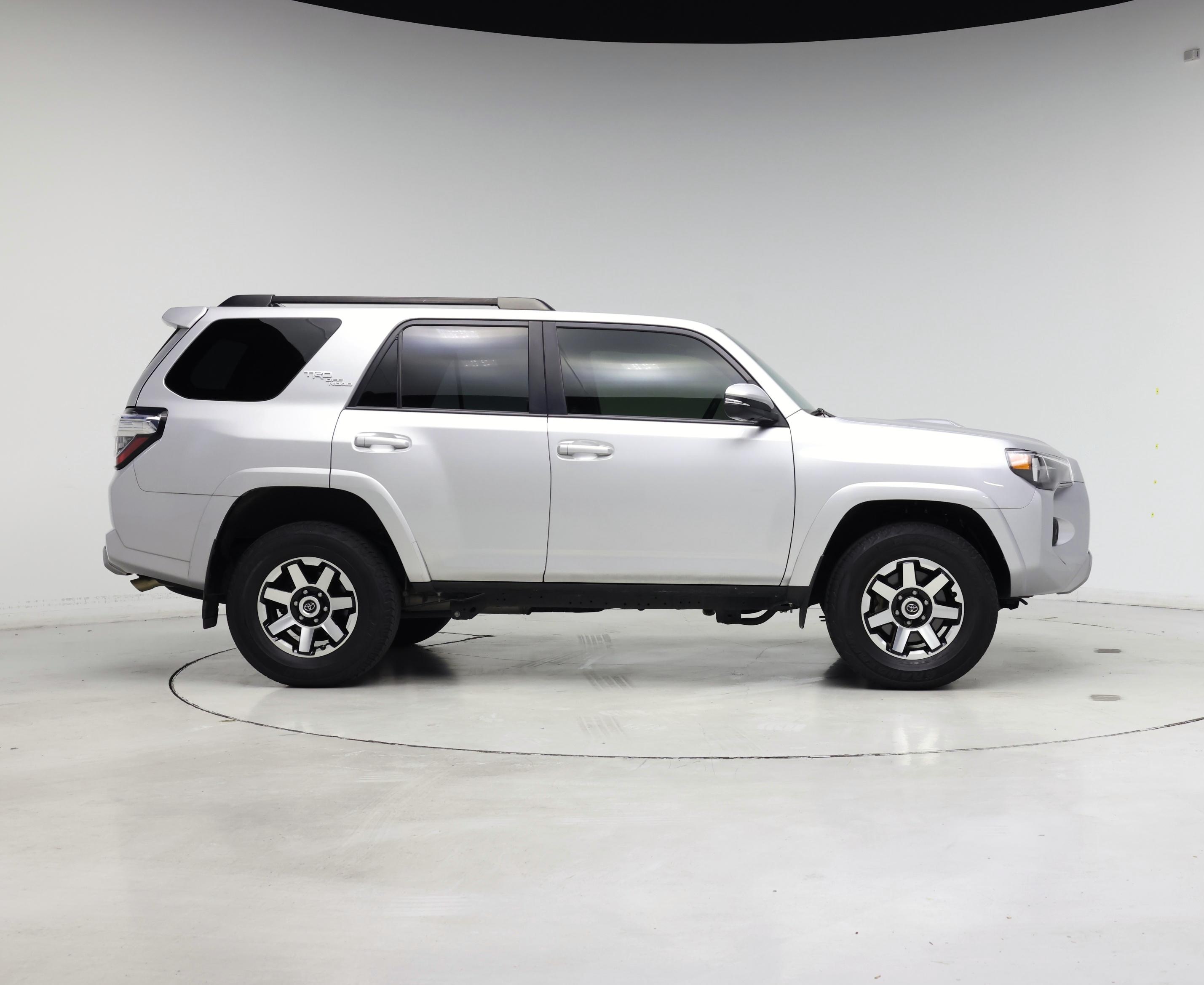 Thumbnail: 2023 Toyota 4Runner - 7