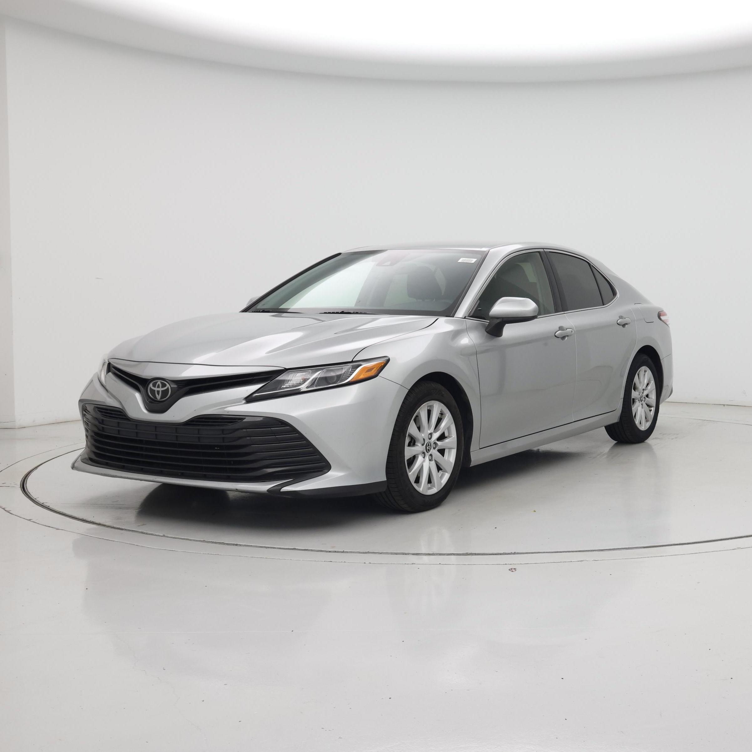 Thumbnail: 2018 Toyota Camry - 4