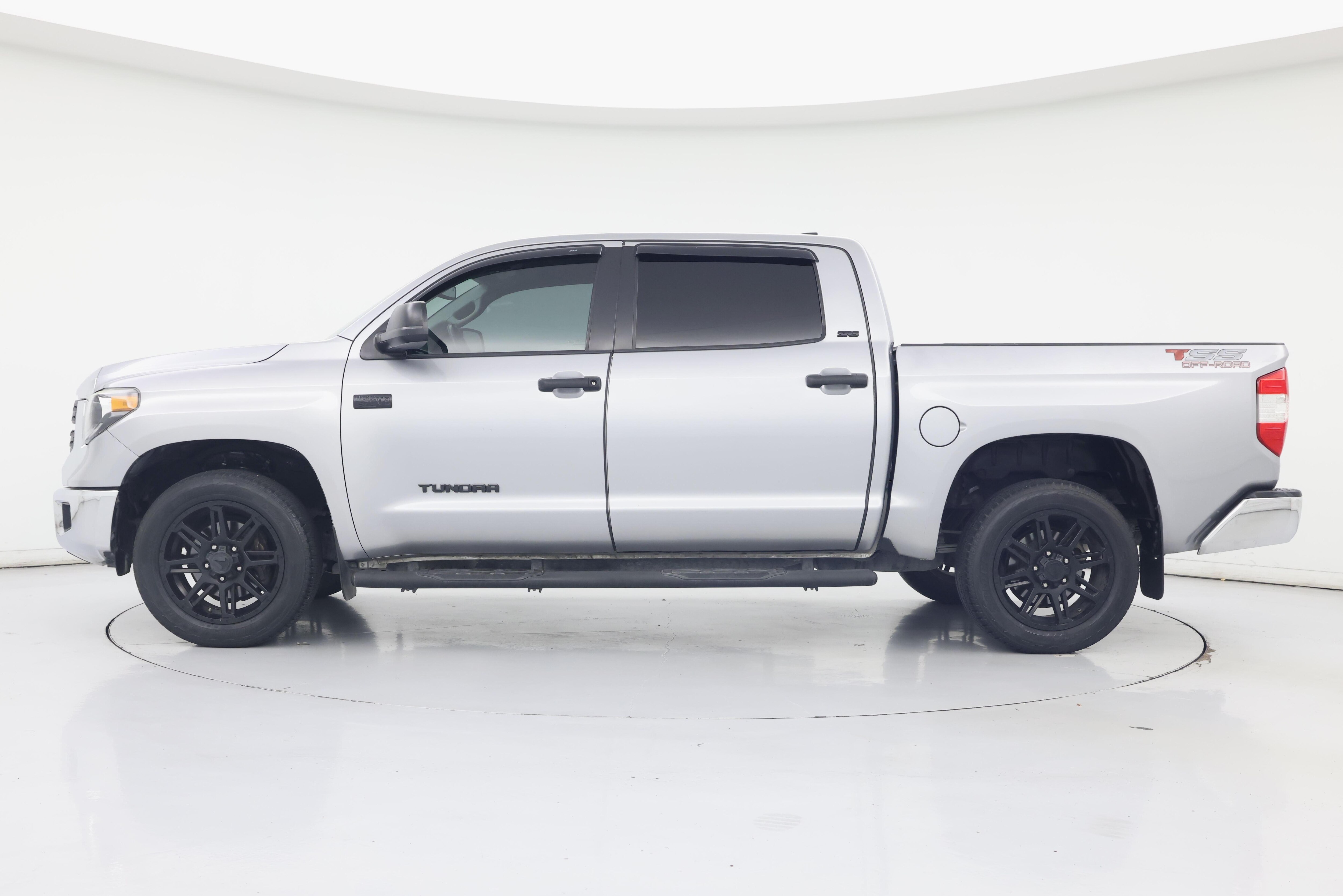 Thumbnail: 2020 Toyota Tundra - 3