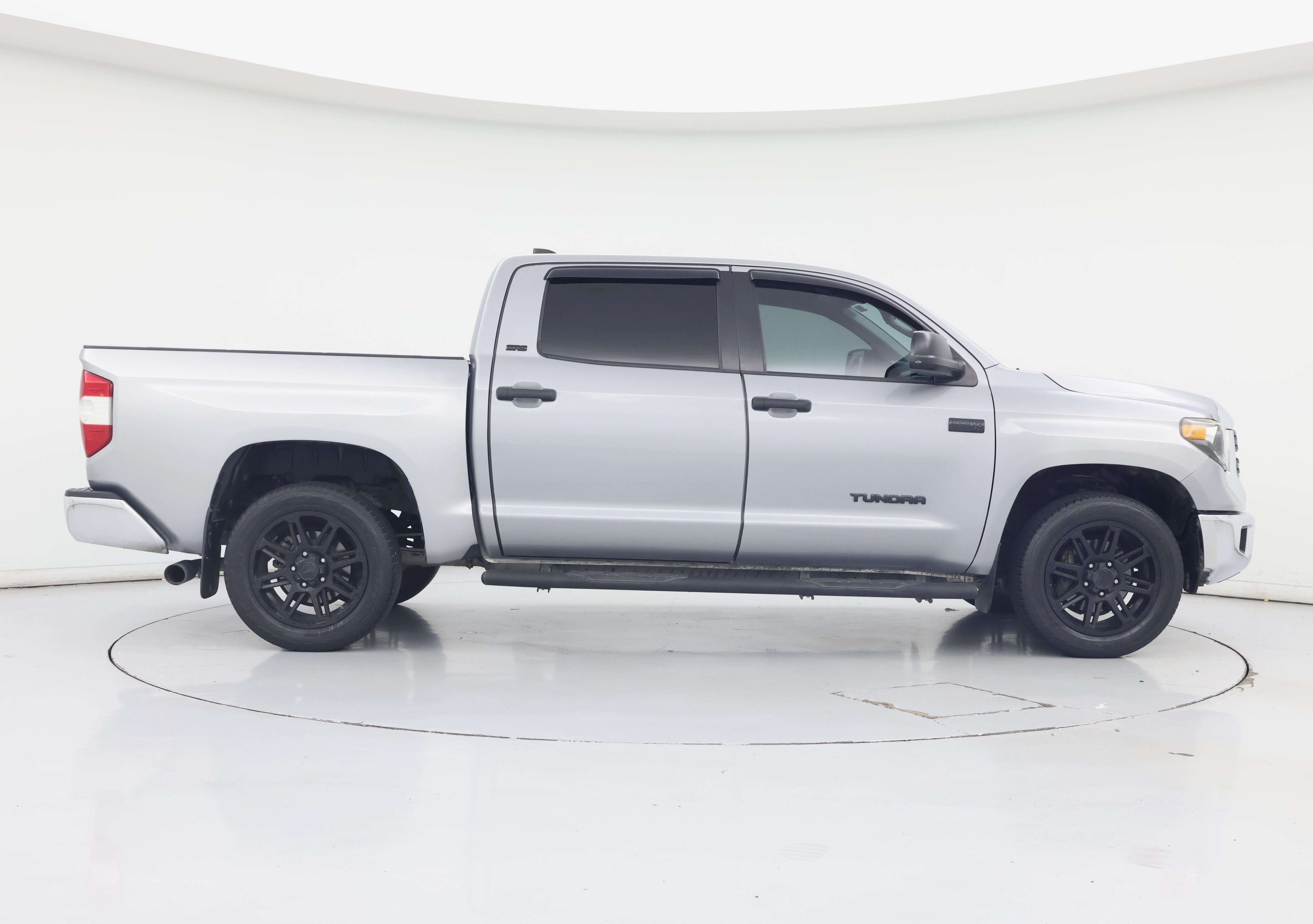 Thumbnail: 2020 Toyota Tundra - 7