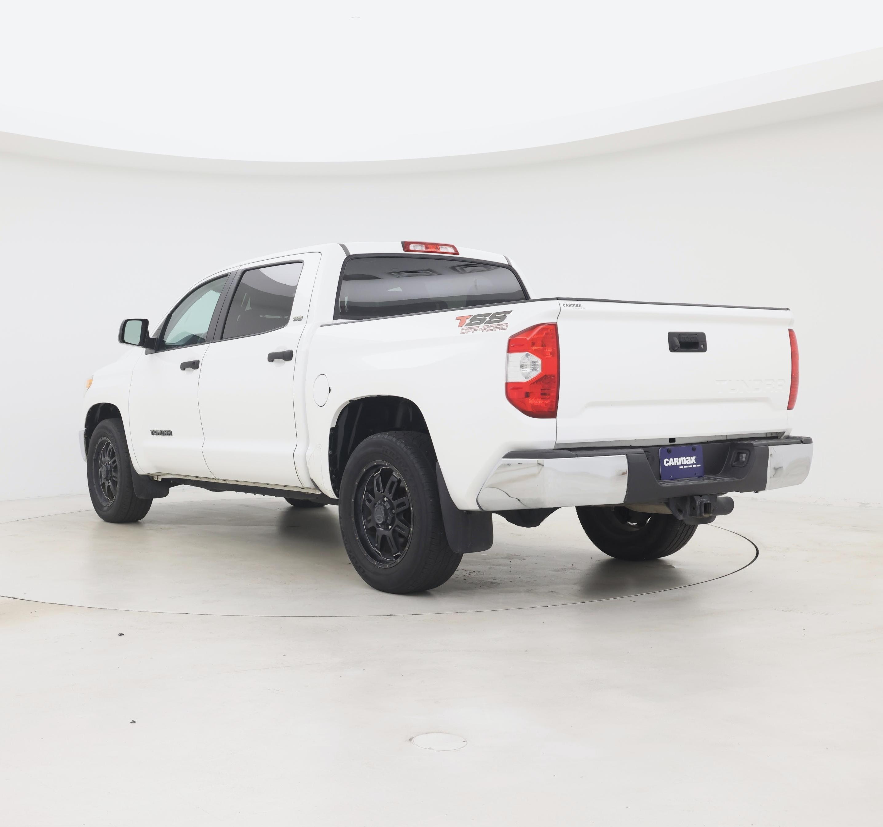 Thumbnail: 2016 Toyota Tundra - 2
