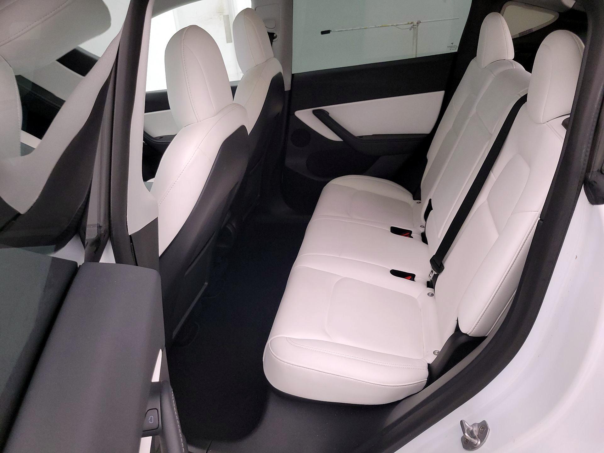 Thumbnail: 2022 Tesla Model Y - 19
