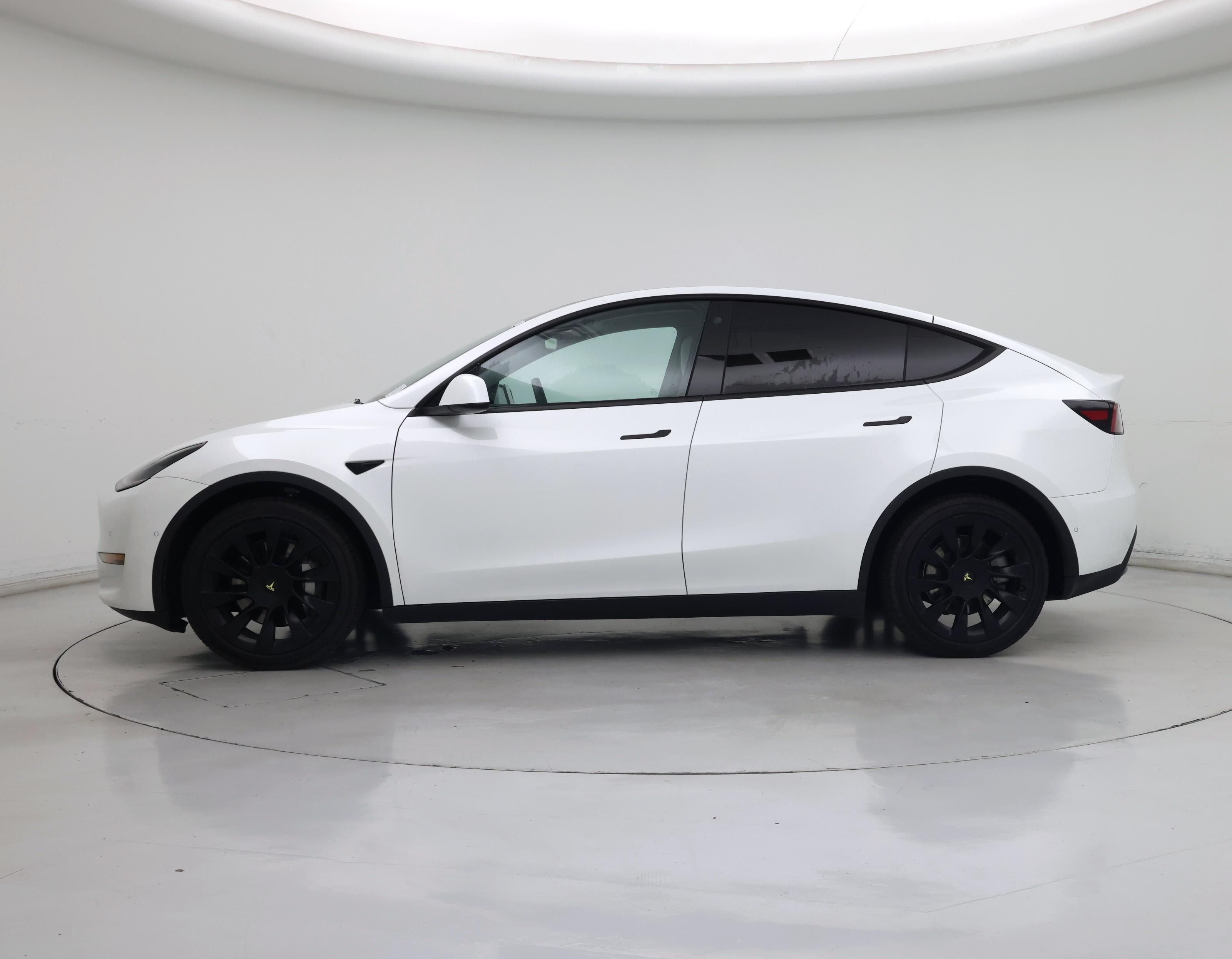 Thumbnail: 2022 Tesla Model Y - 3